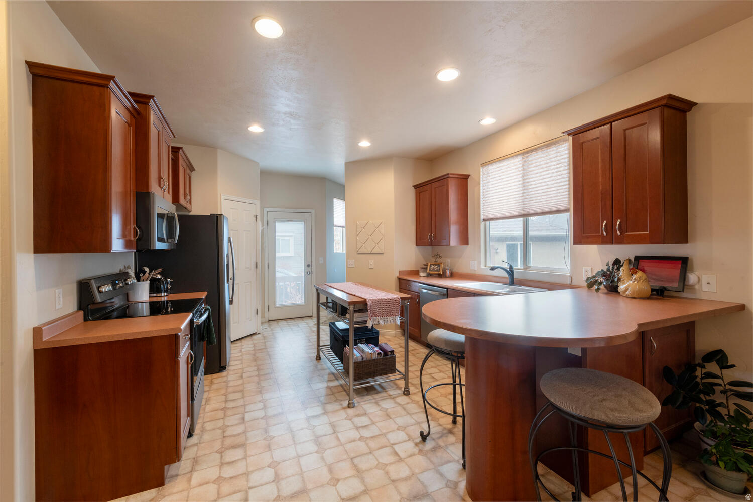 DAYBREAK - Residential