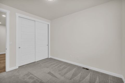 Tiny photo for 583 S ALBERTA SPRUCE DR, Layton, UT 84041 (MLS # 2133675)