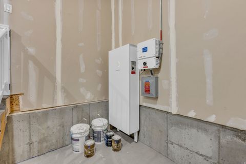 Tiny photo for 583 S ALBERTA SPRUCE DR, Layton, UT 84041 (MLS # 2133675)