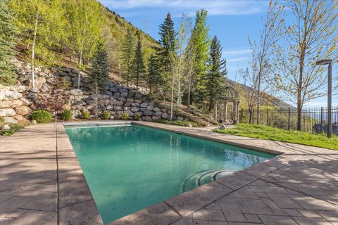 Tiny photo for 3222 E EAGLE VIEW CIR, Sandy, UT 84092 (MLS # 2151185)