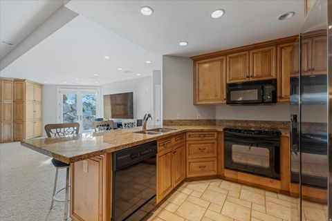 Tiny photo for 3222 E EAGLE VIEW CIR, Sandy, UT 84092 (MLS # 2151185)