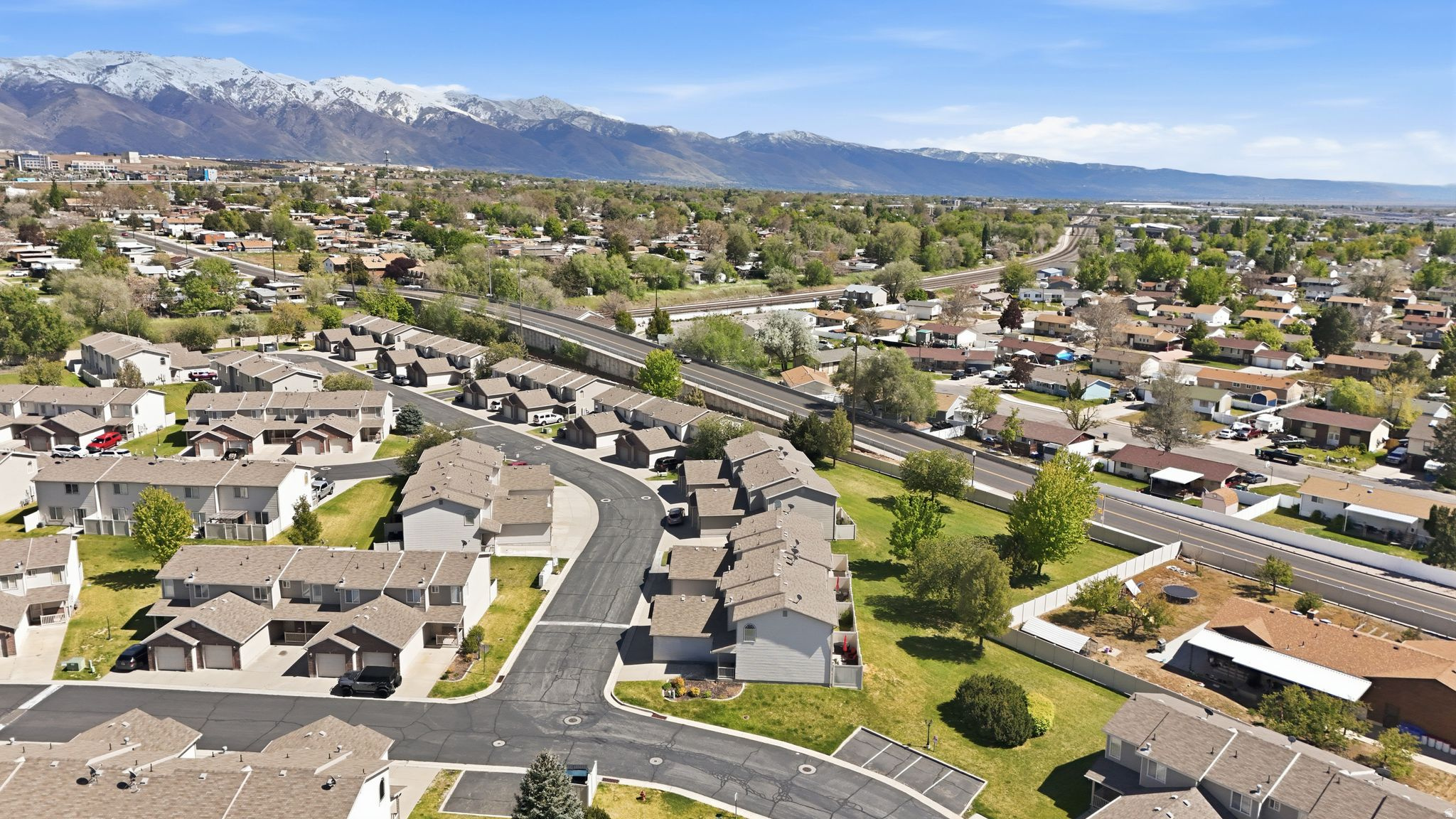 MAPLEWOOD VILLAGE - Residential