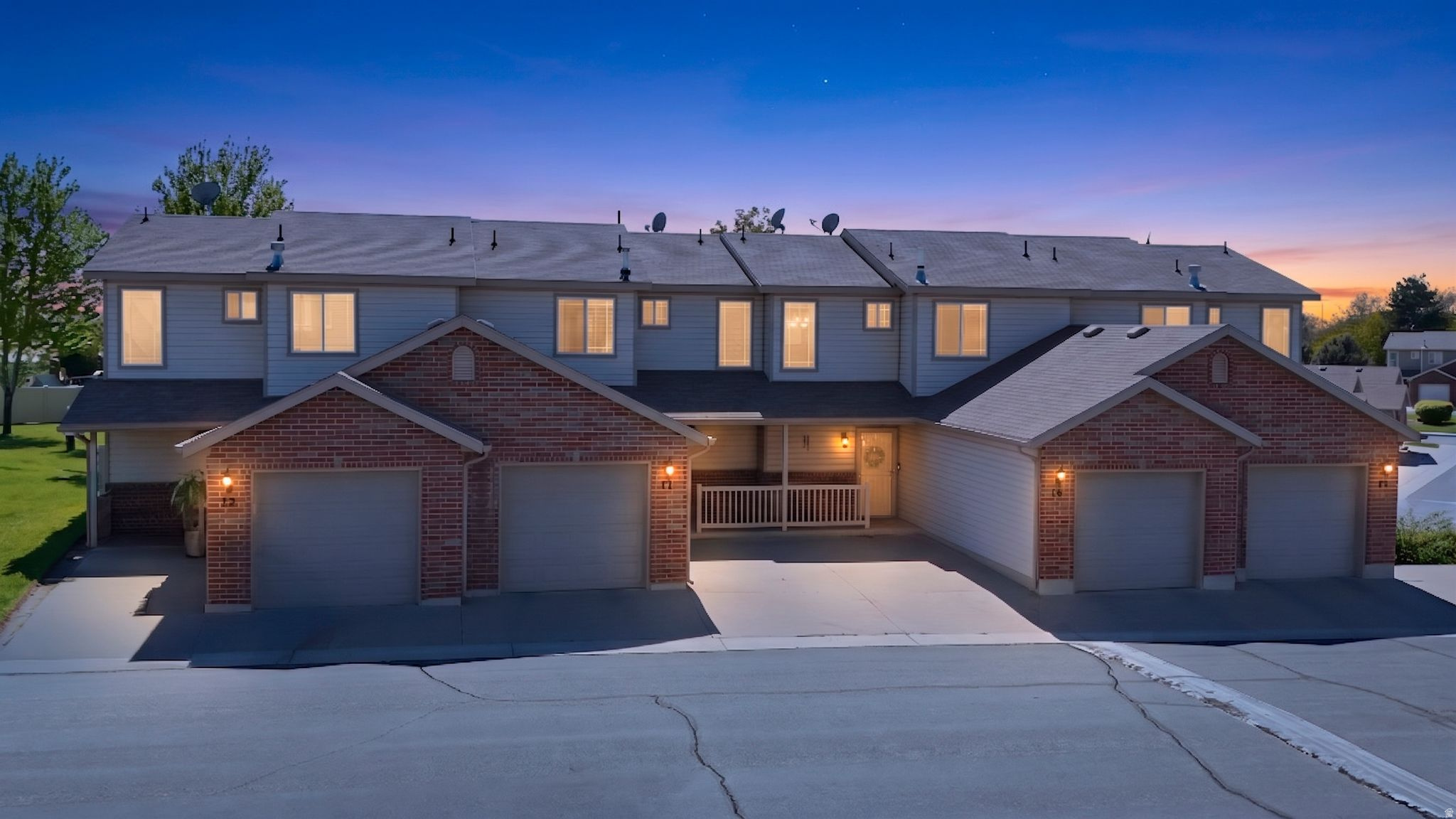 MAPLEWOOD VILLAGE - Residential