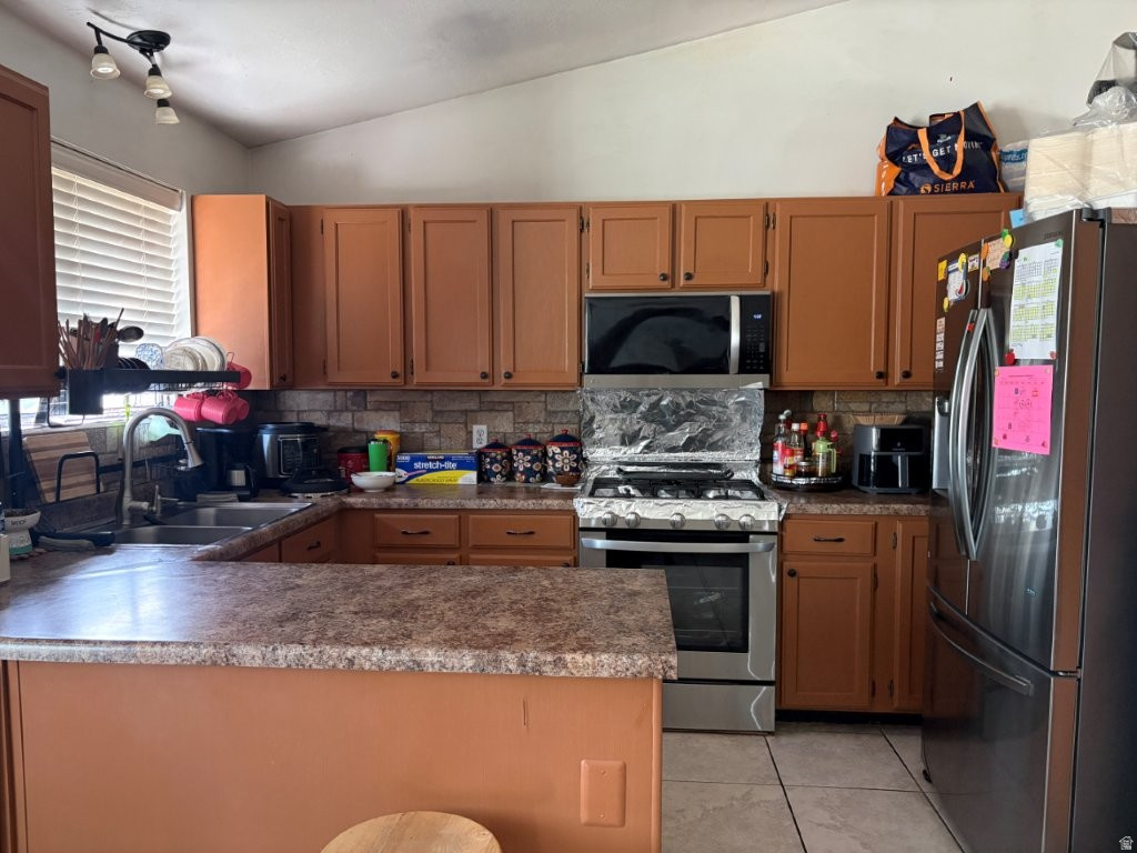 MEADOWS - Residential