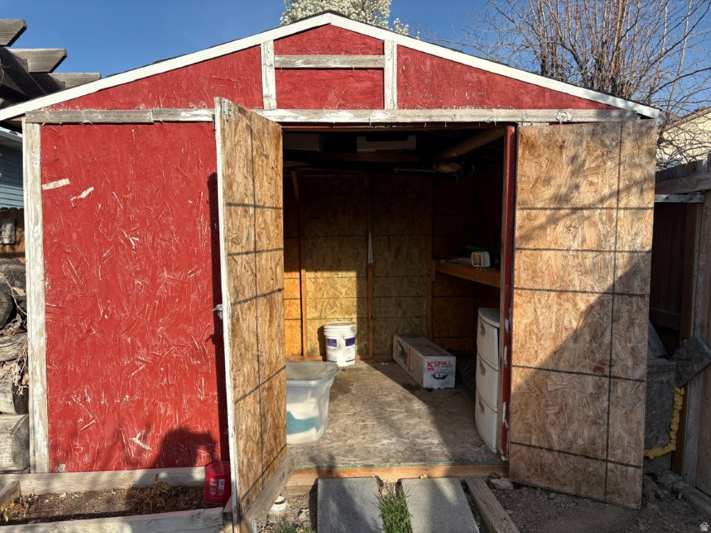 MEADOWS - Residential