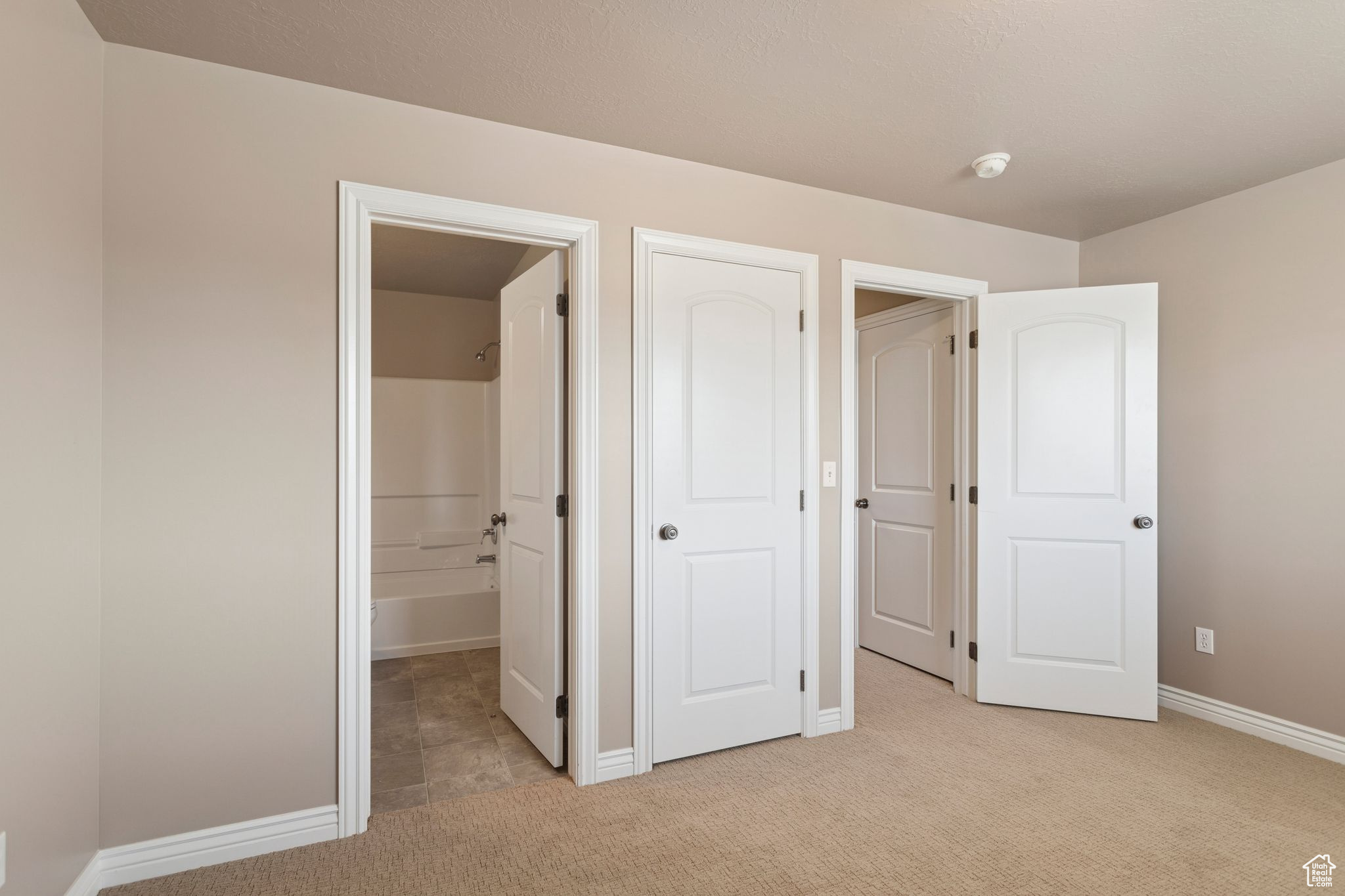 GREYHAWK - Residential