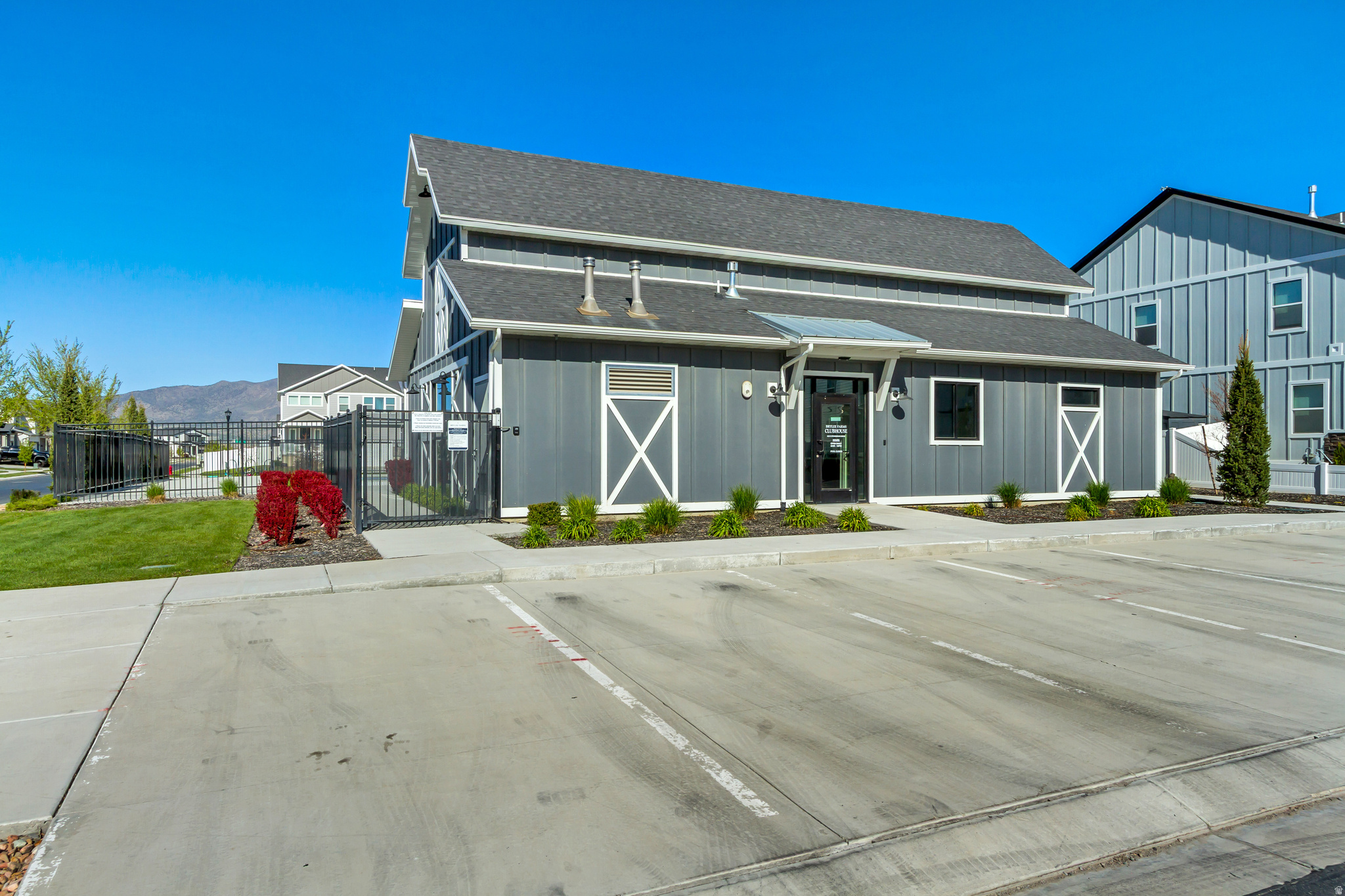 BRYLEE TOWNS - Residential