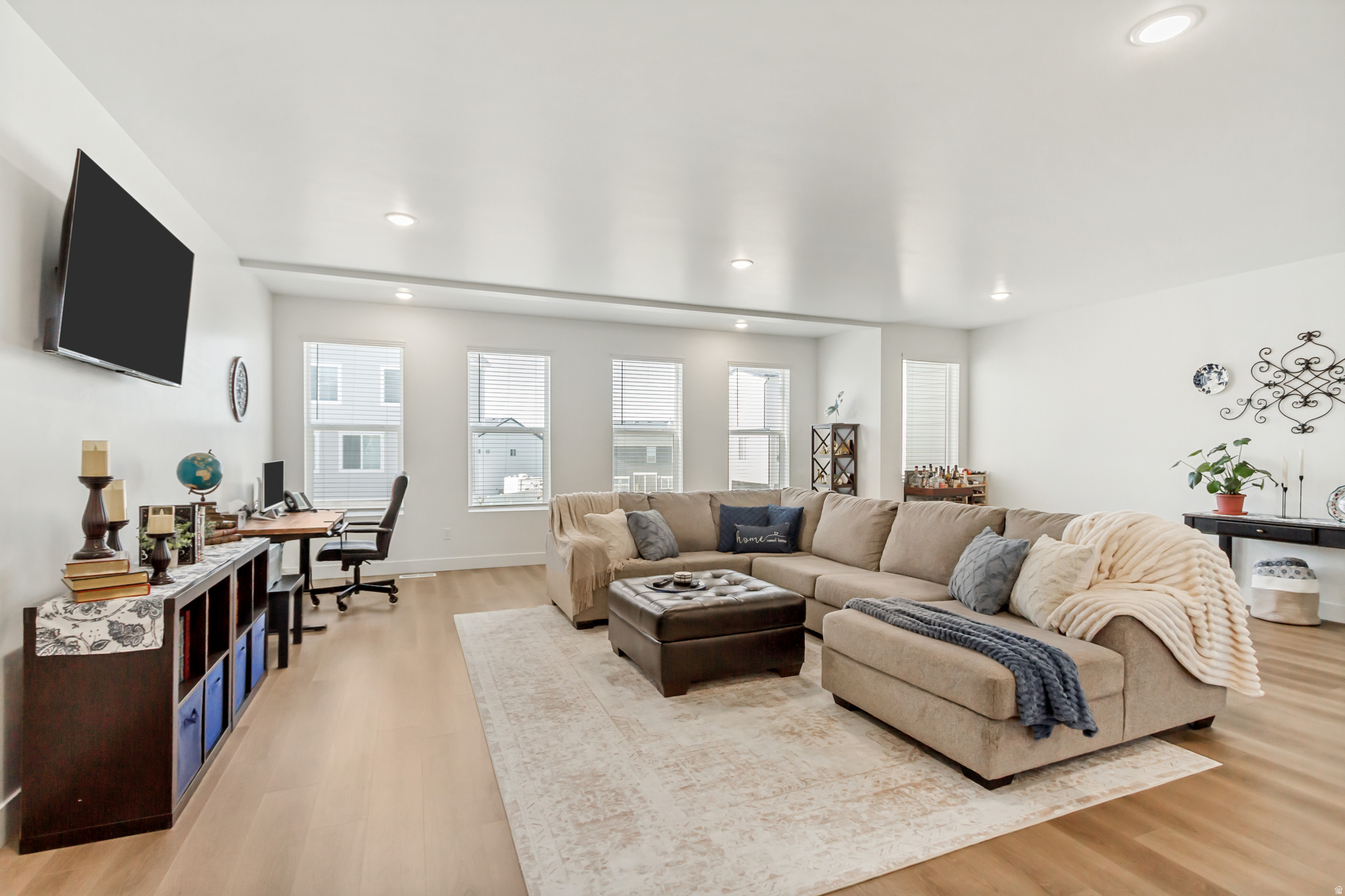 BRYLEE TOWNS - Residential