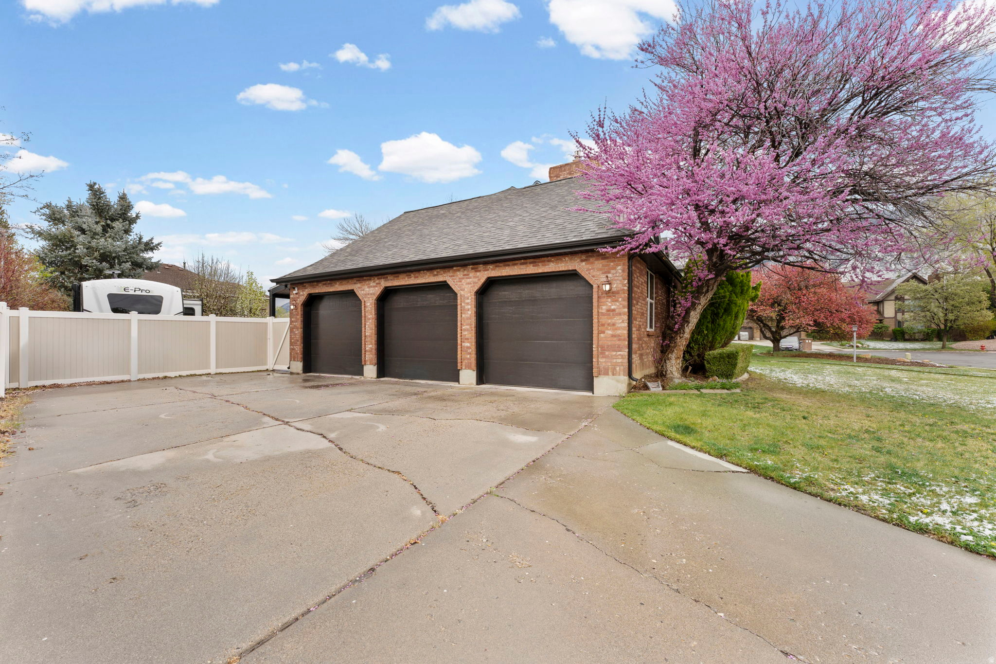 BRANDON PARK - Residential