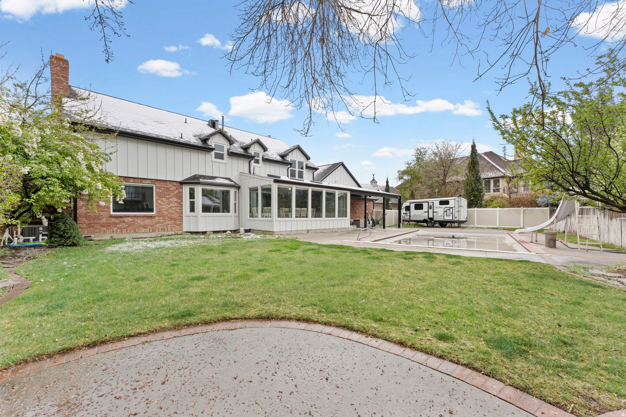 BRANDON PARK - Residential