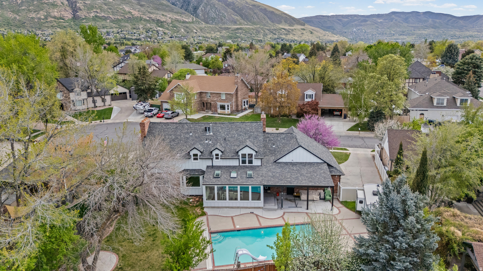 BRANDON PARK - Residential