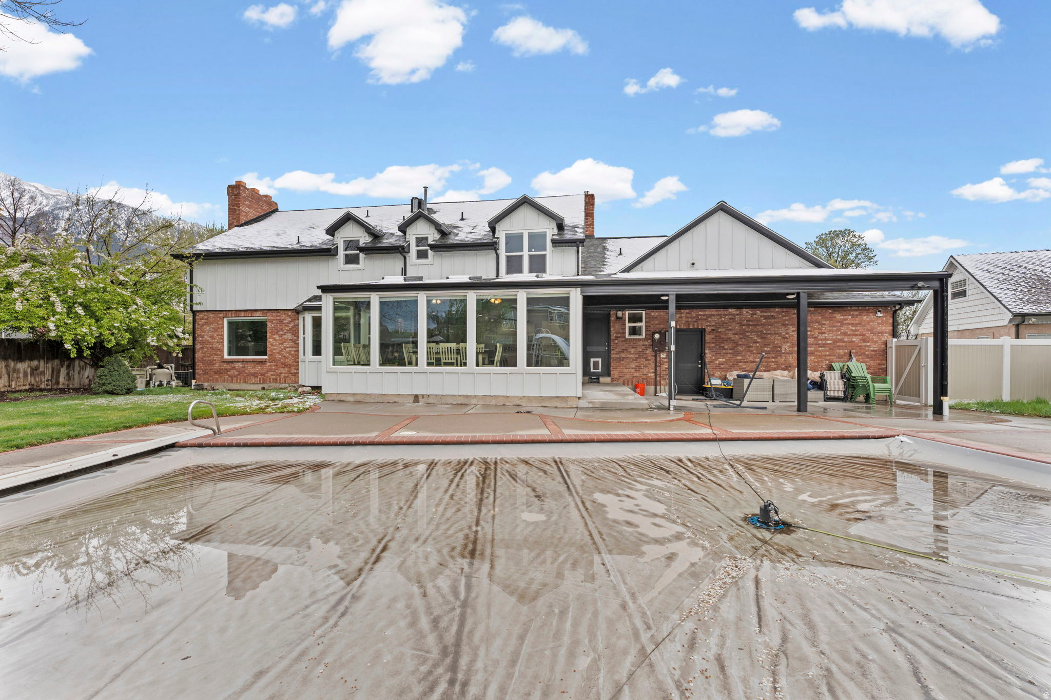 BRANDON PARK - Residential