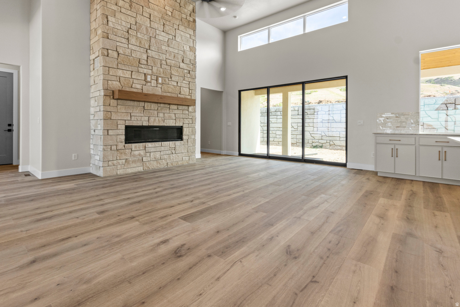 INVERNESS BY D.R. HORTON - Residential