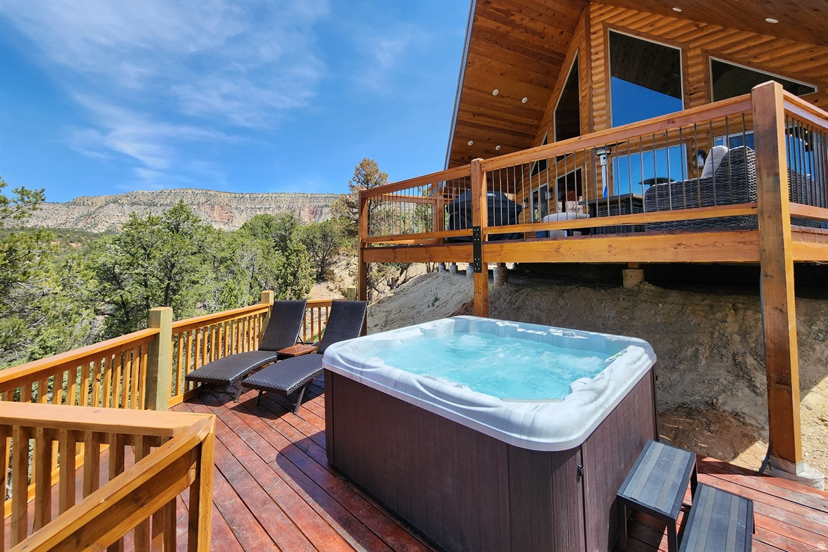 QUARTER CIRCLE H - Residential