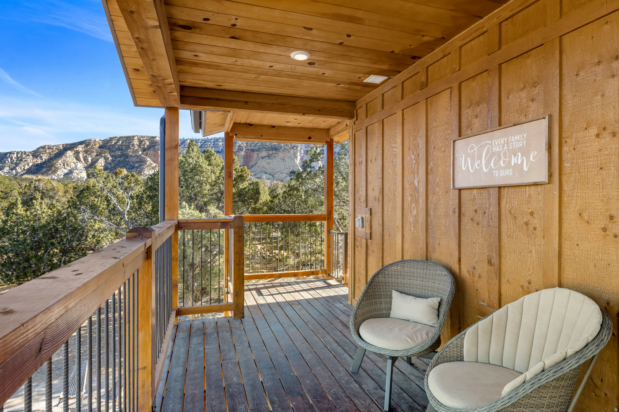 QUARTER CIRCLE H - Residential