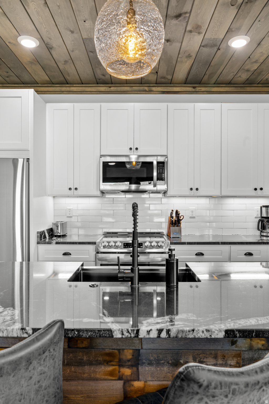 QUARTER CIRCLE H - Residential