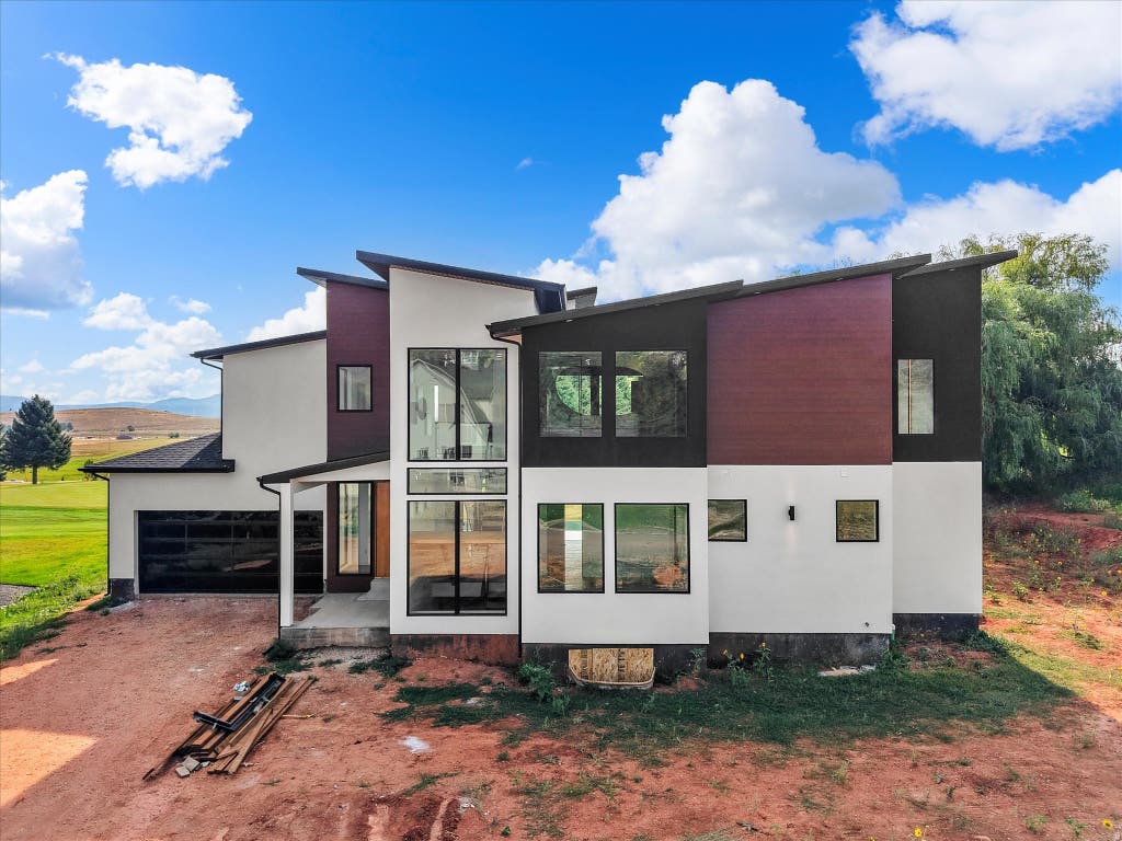 Photo of 2610 FOXRIDGE RD, Garden City, UT 84028 (MLS # 2179914)