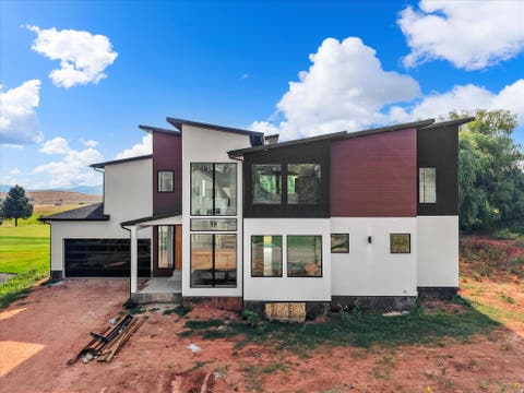 Photo of 2610 FOXRIDGE RD, Garden City, UT 84028 (MLS # 2179914)