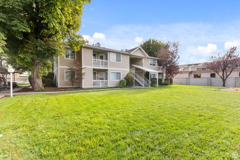 Photo of 221 E FORT UNION BLVD, Midvale, UT 84047 (MLS # 2111383) Photo of 221 E FORT UNION BLVD, Midvale, UT 84047 (MLS # 2111383)