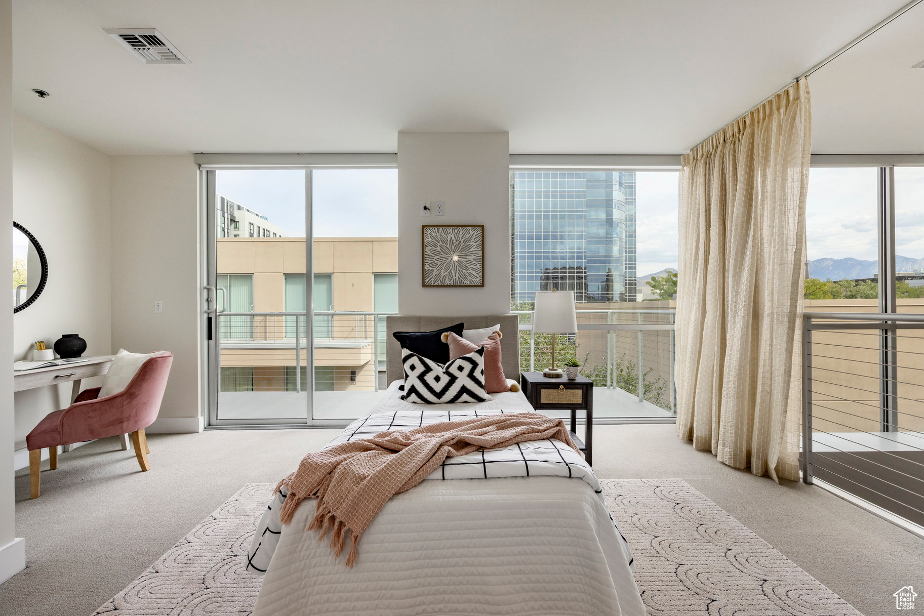 THE PLAZA - Residential