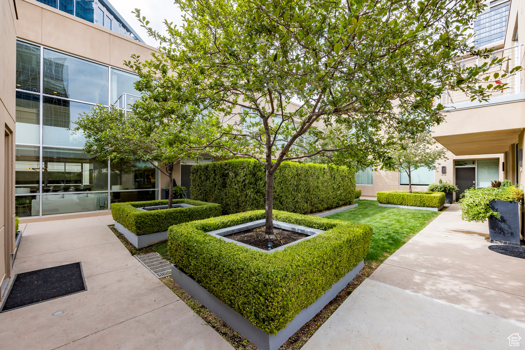 THE PLAZA - Residential