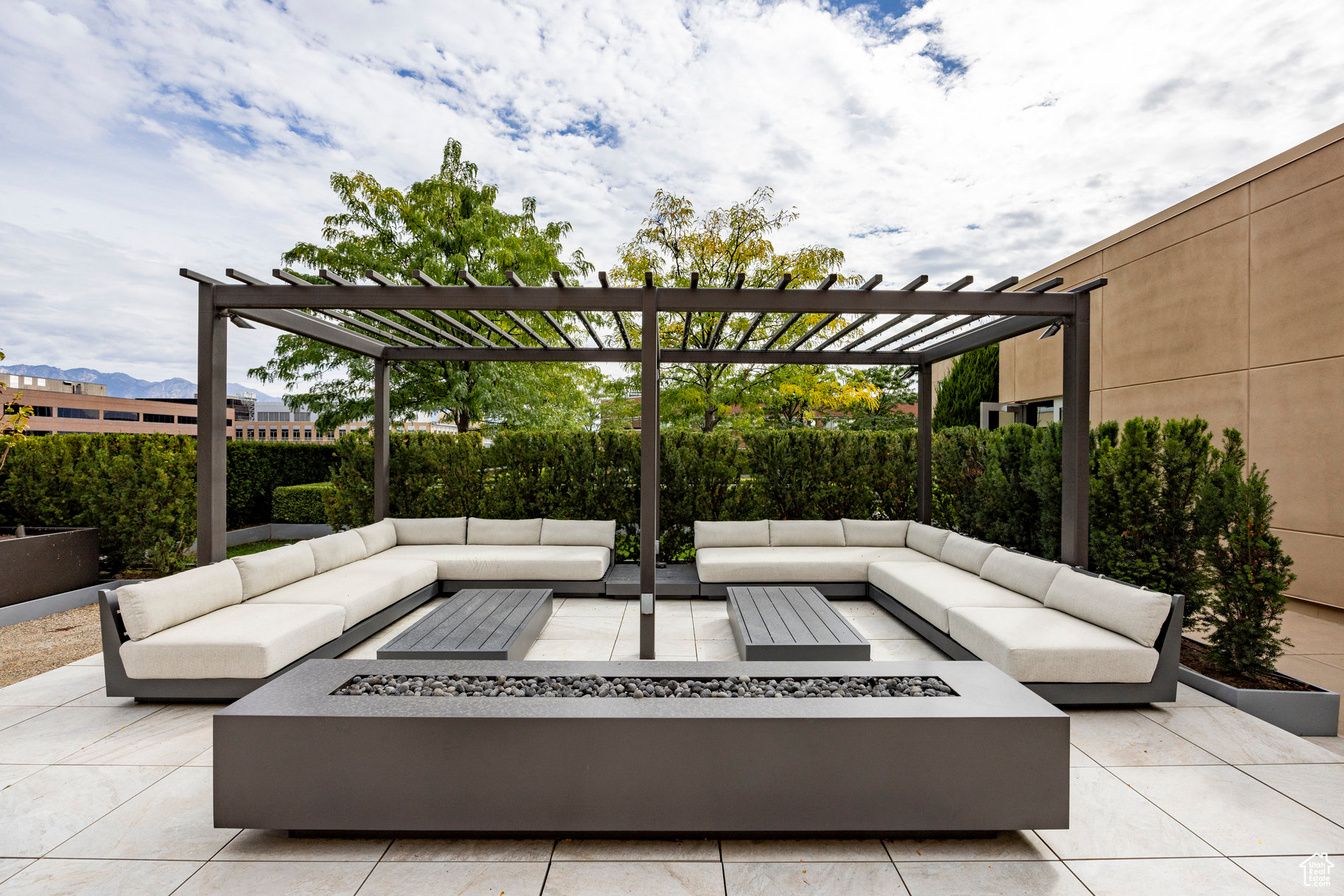THE PLAZA - Residential