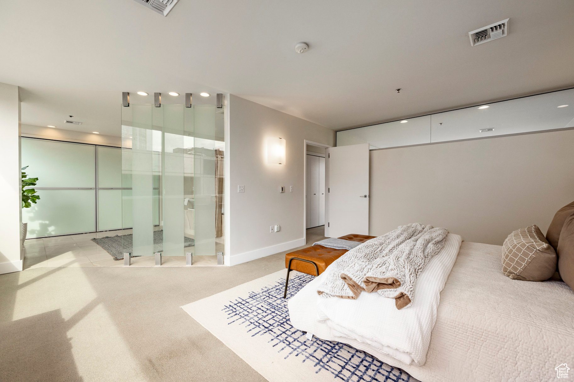 THE PLAZA - Residential