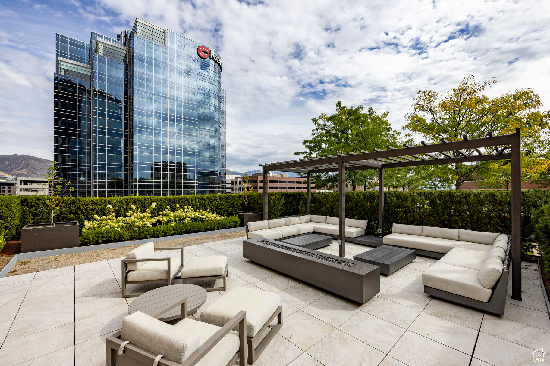THE PLAZA - Residential