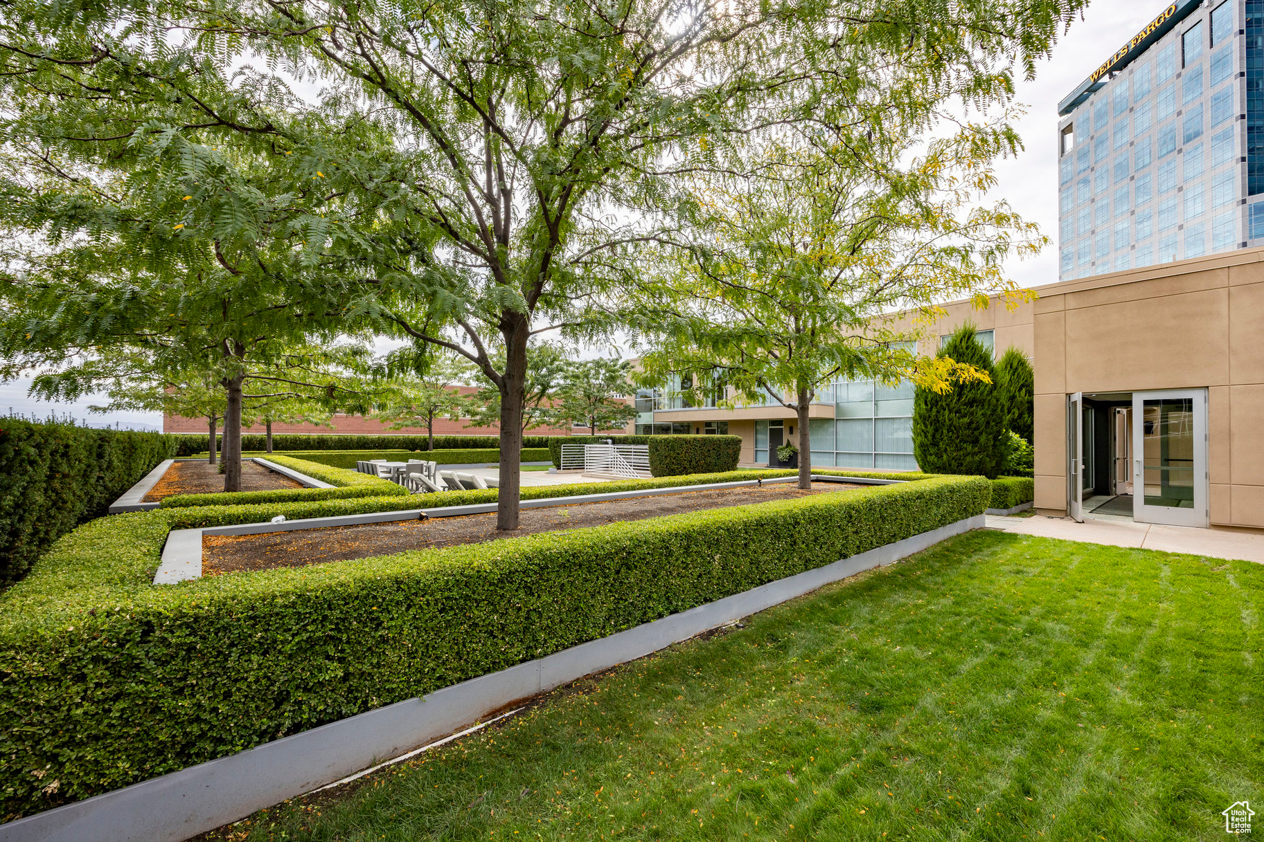 THE PLAZA - Residential