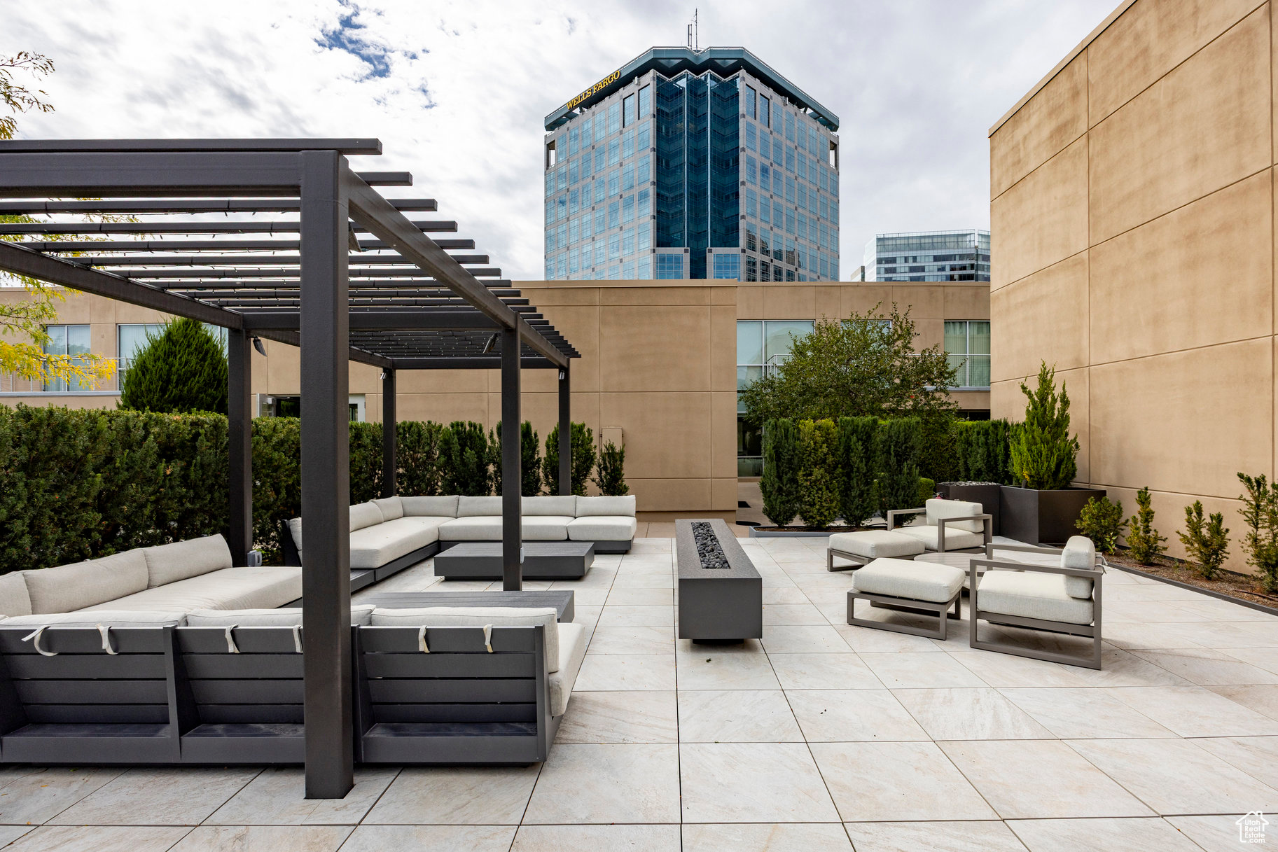 THE PLAZA - Residential