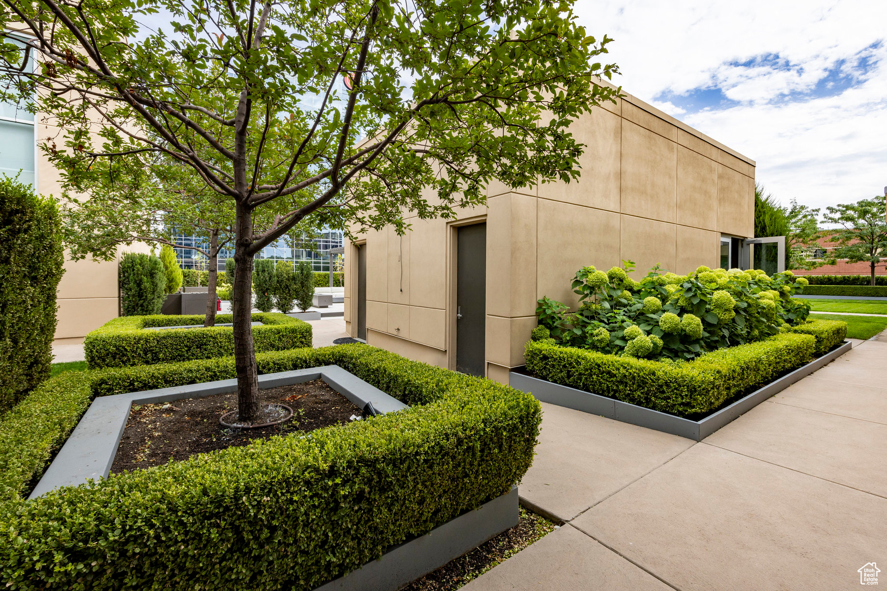 THE PLAZA - Residential