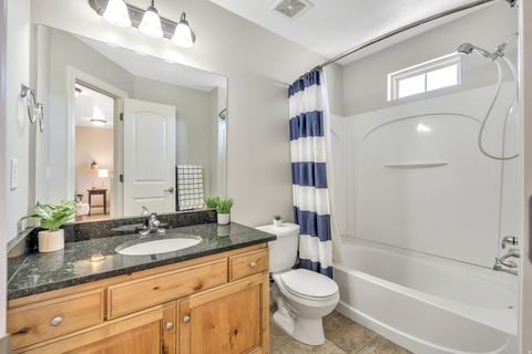 Tiny photo for 585 E WYNGATE POINTE LN, Draper, UT 84020 (MLS # 2155874)