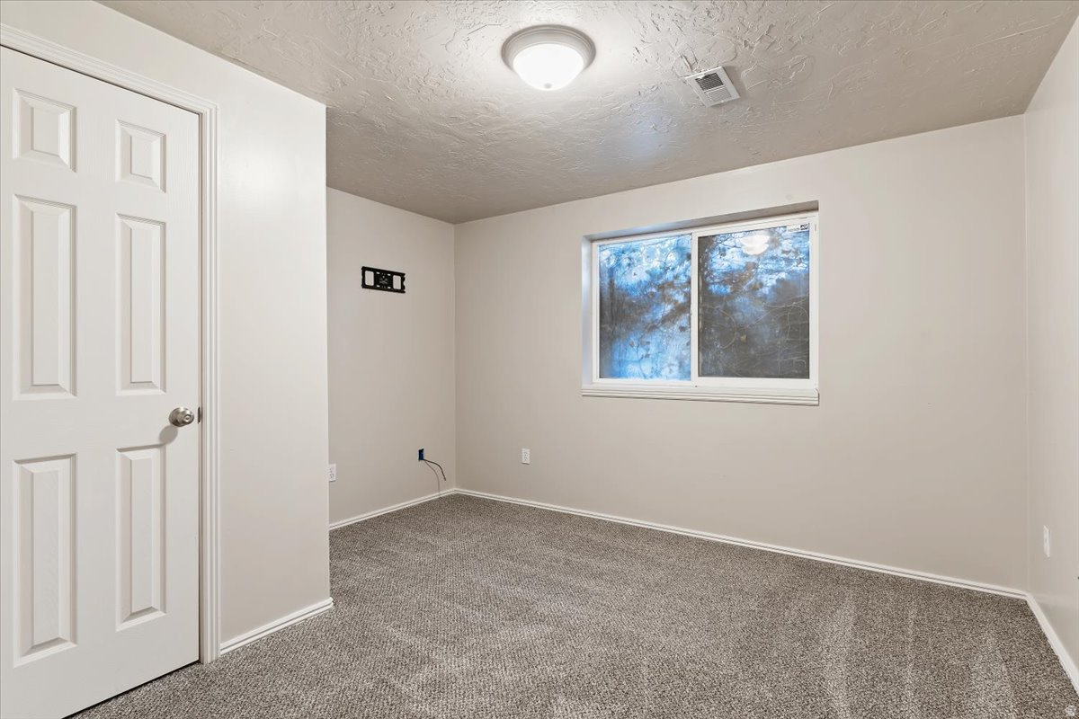 CEDAR BENCH - Residential