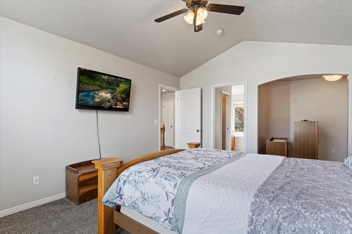 CEDAR BENCH - Residential