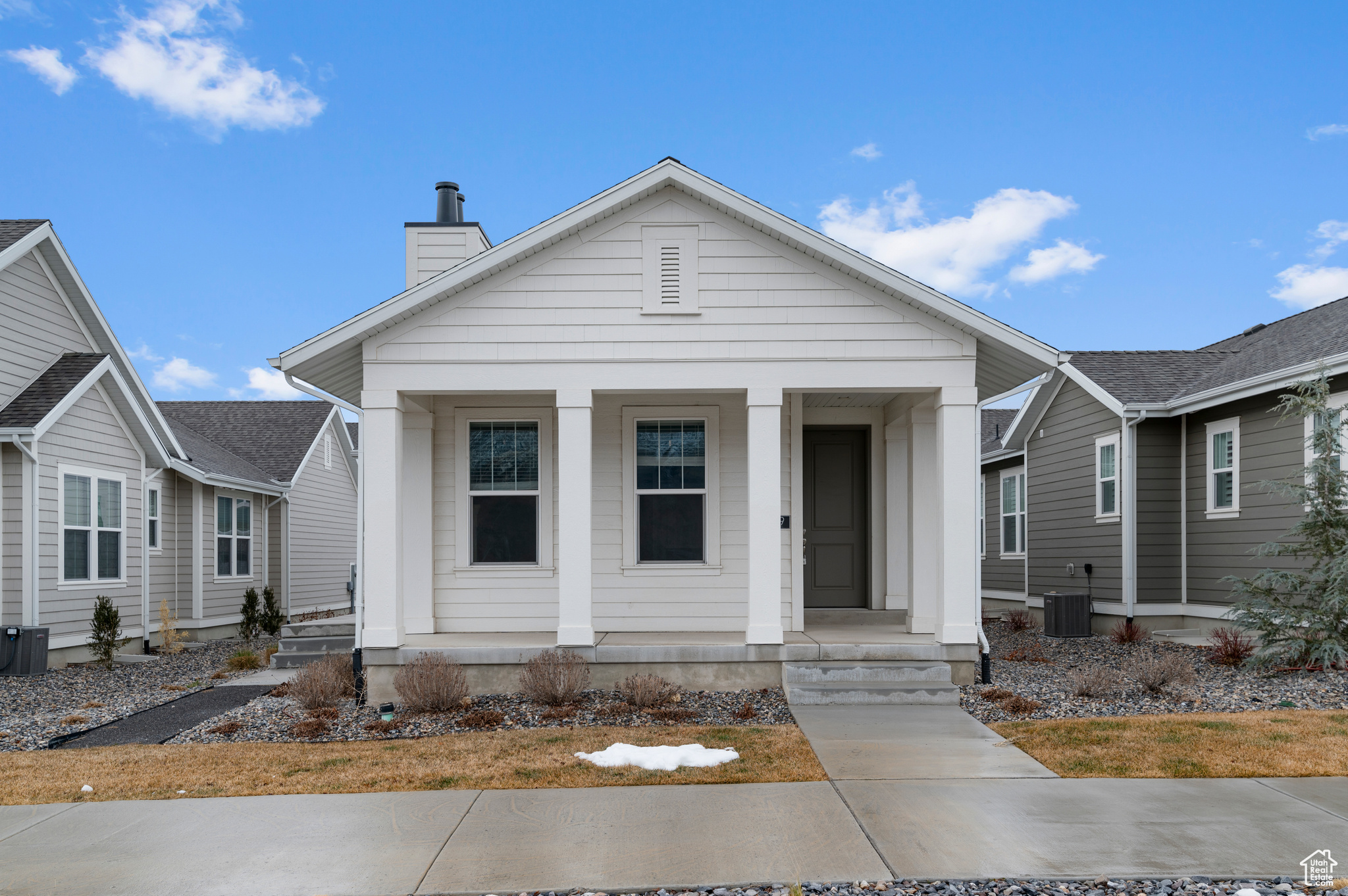 Come see this gorgeous Heather Craftsman in a great Highland neighborhood near schools, parks and highway access. Includes a designer kitchen with maple cabinets, quartz counters, tile backsplash and platinum gas appliances. Also includes an owner's bathroom with cultured marble shower surrounds and brushed nickel hardware. Other highlights include energy efficient options, gas log fireplace, wood railing at the stairway, laminate hardwood flooring and 2 tone paint. Don't miss out!