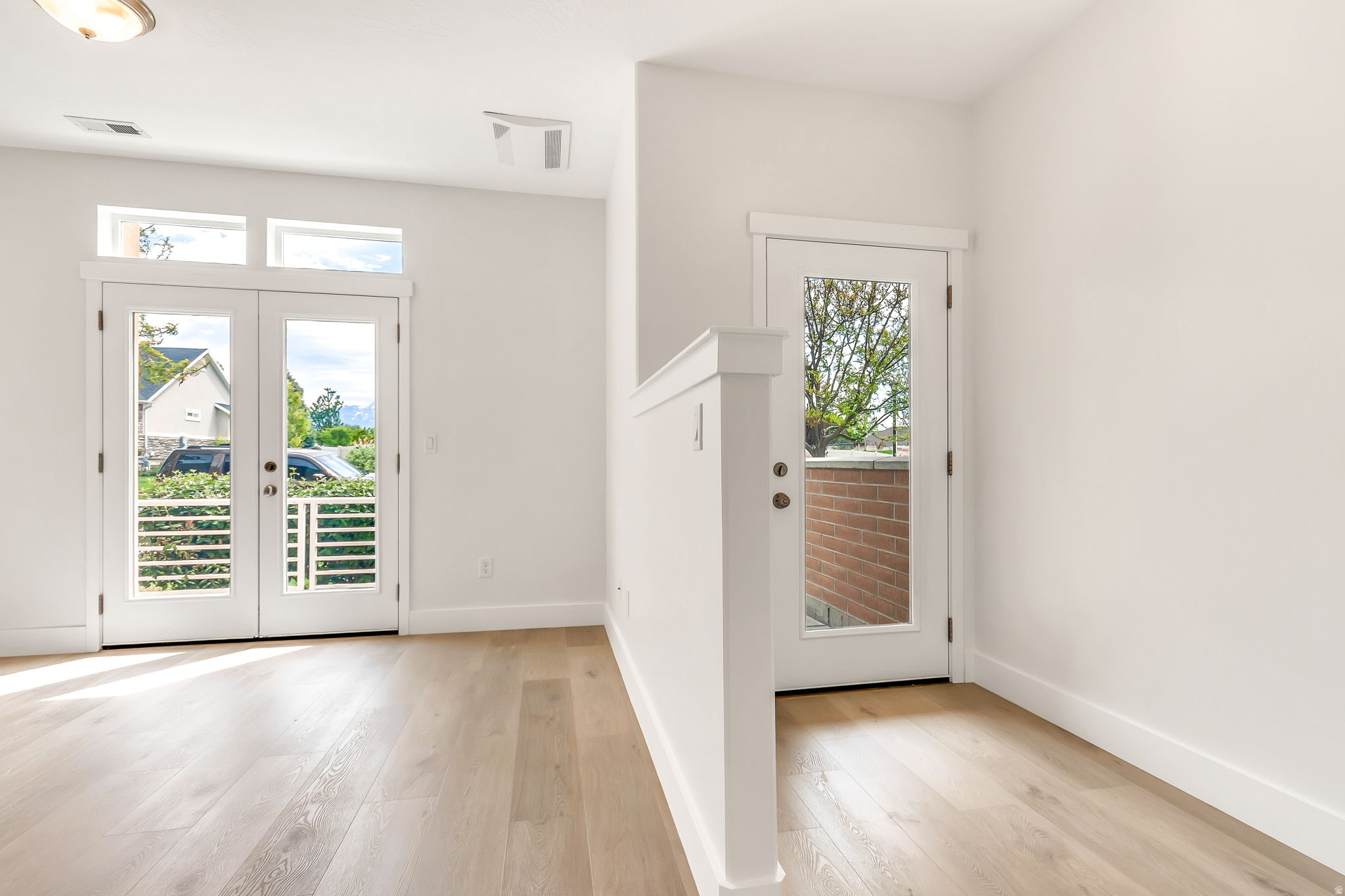 SUMMERLANE AT THE DISTRICT - Residential