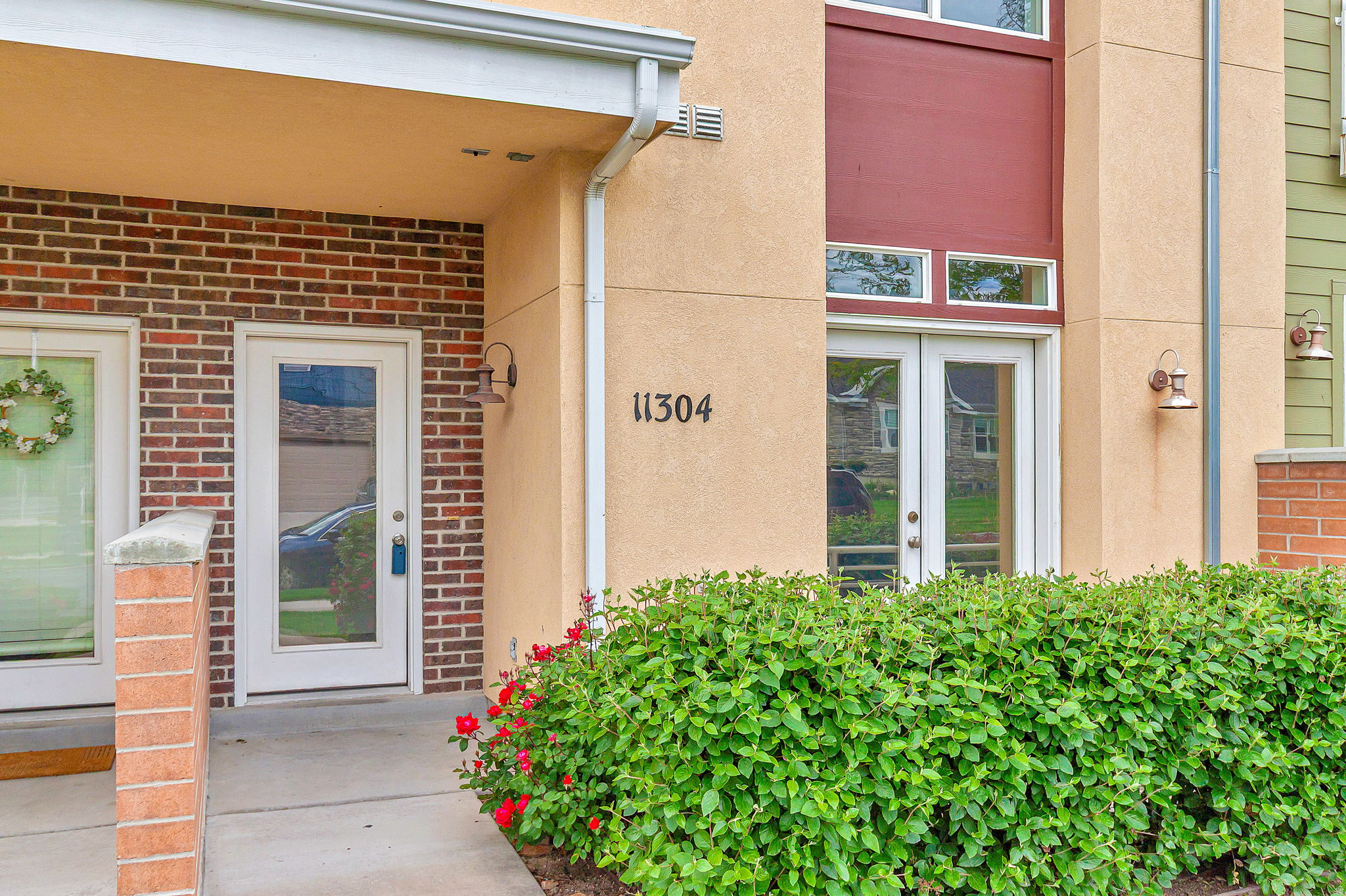 SUMMERLANE AT THE DISTRICT - Residential