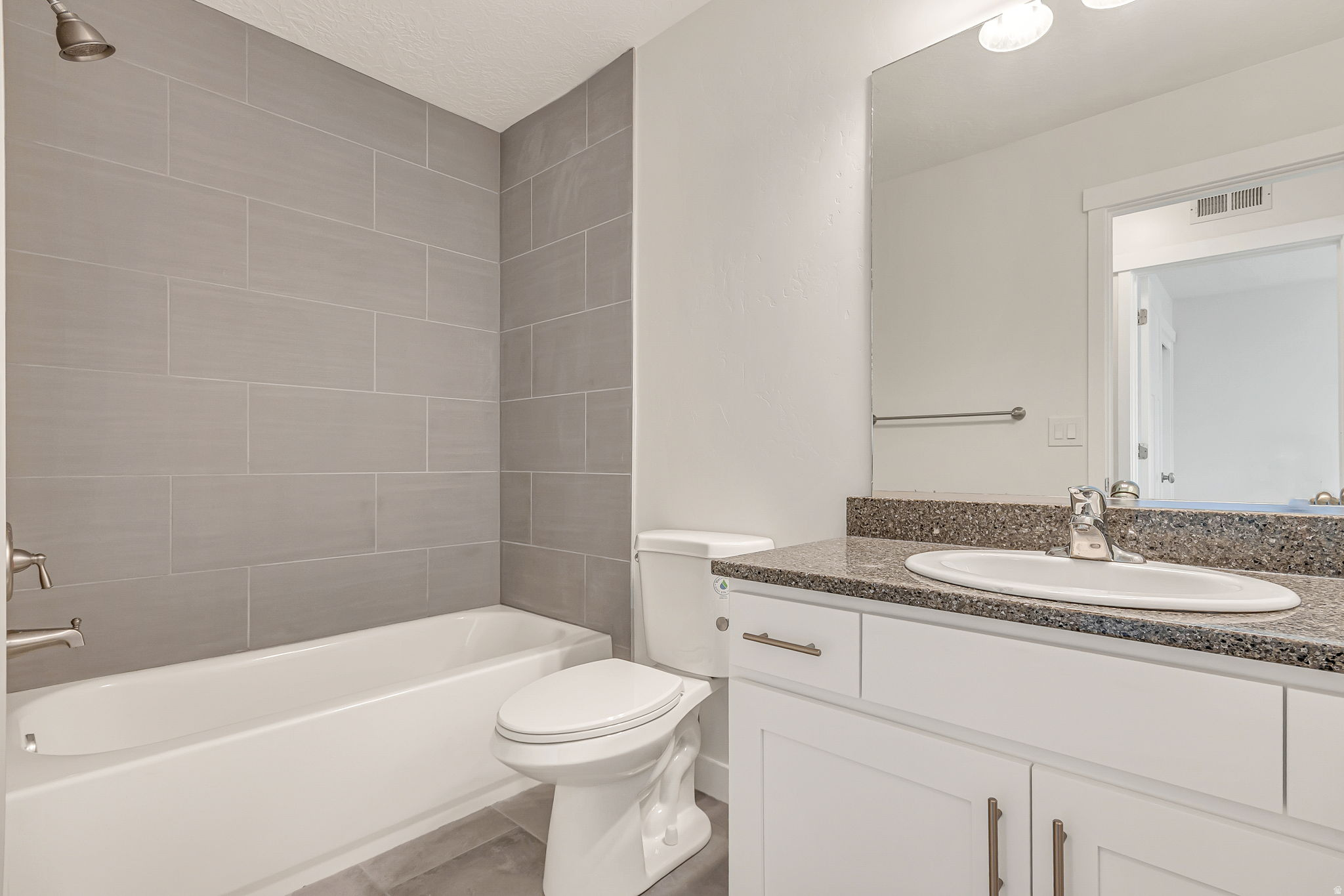 SUMMERLANE AT THE DISTRICT - Residential
