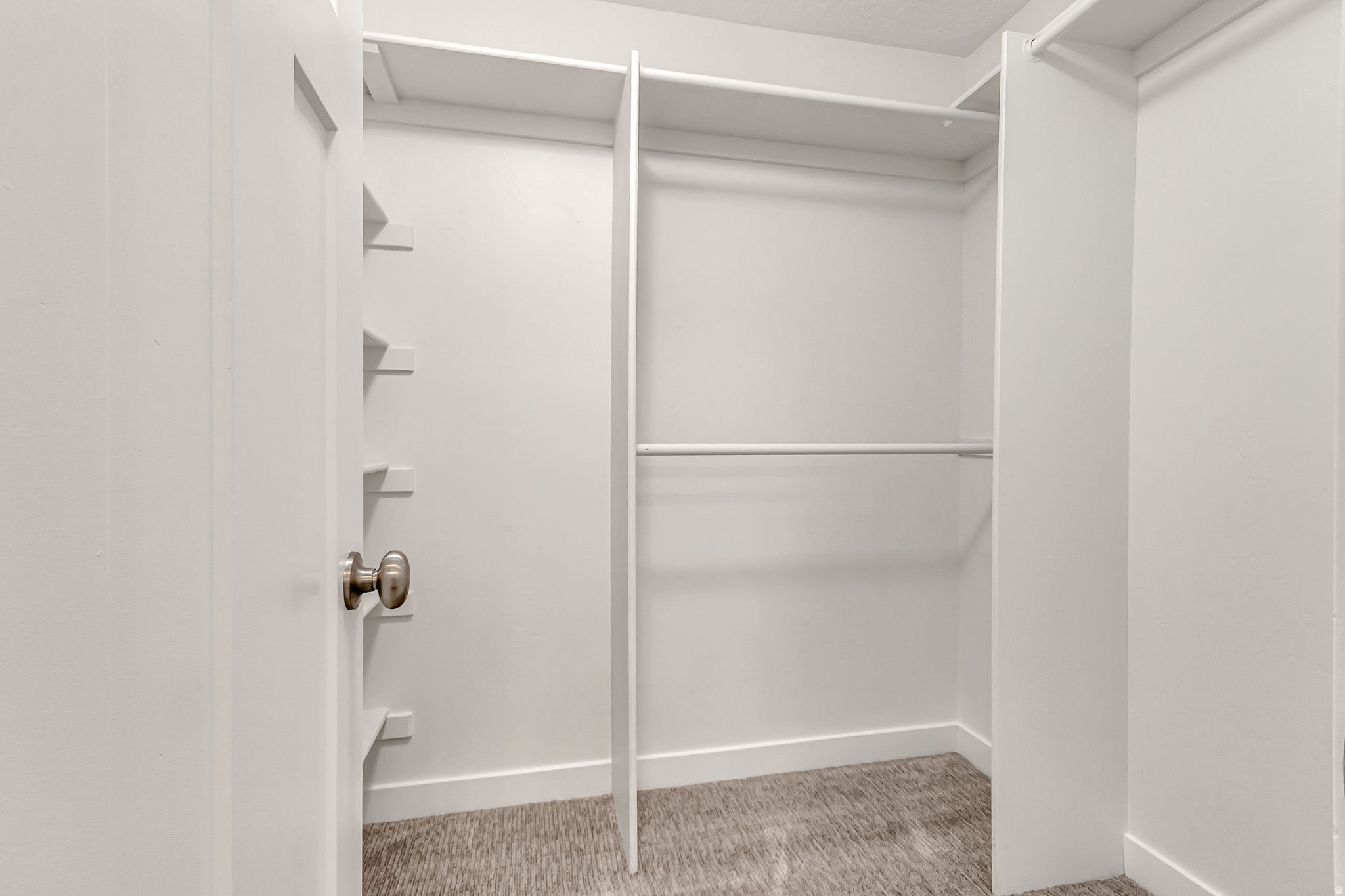SUMMERLANE AT THE DISTRICT - Residential