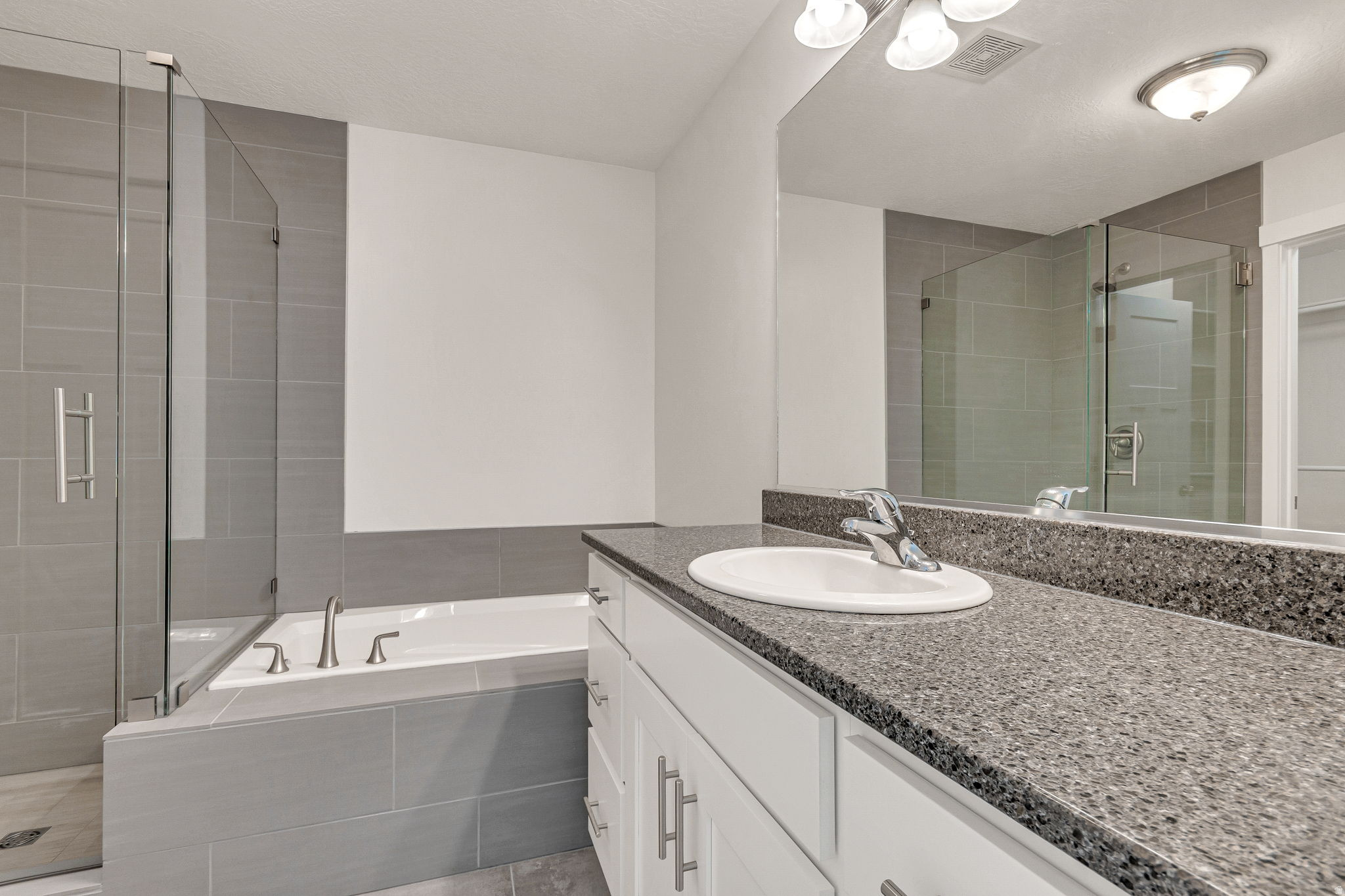 SUMMERLANE AT THE DISTRICT - Residential