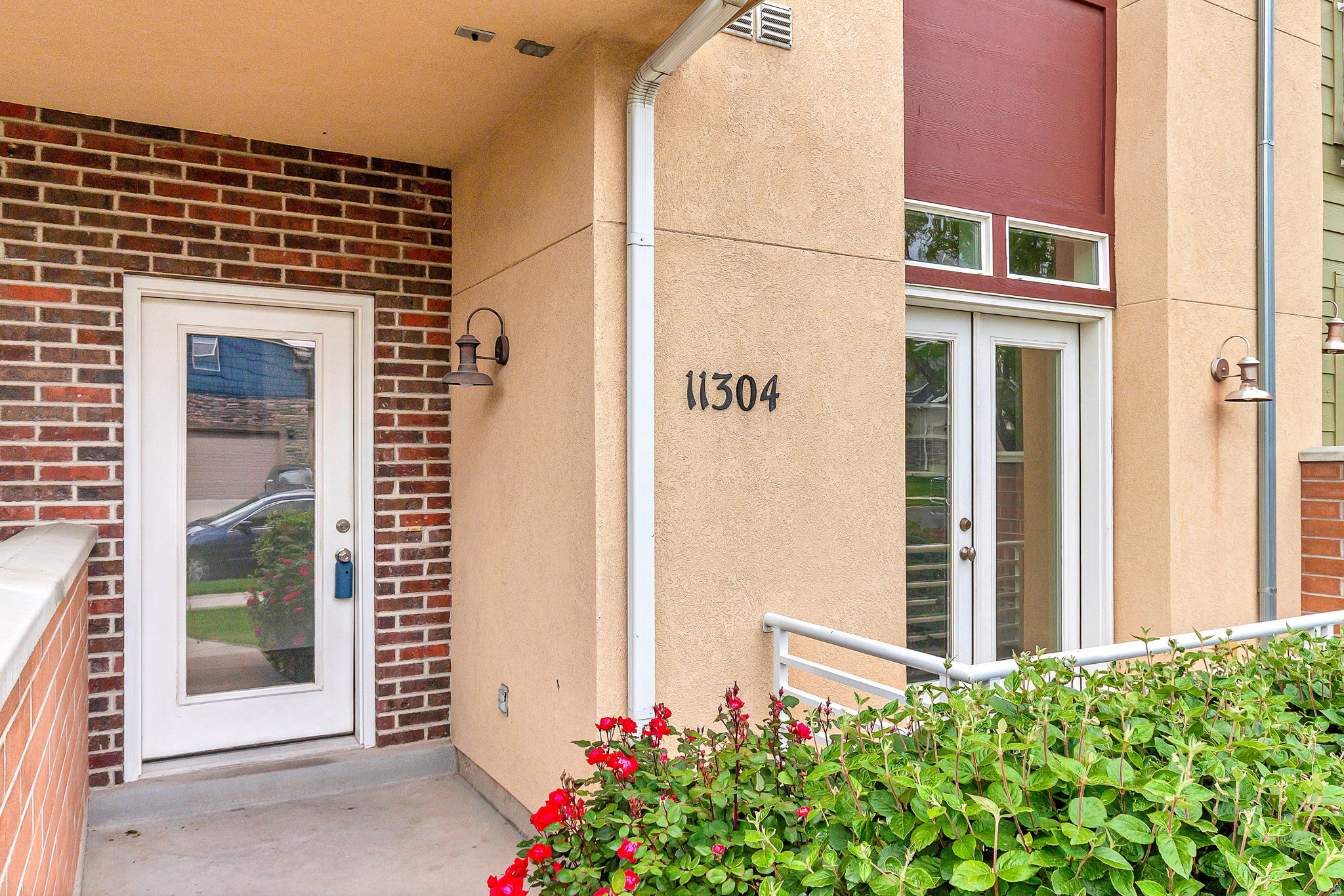 SUMMERLANE AT THE DISTRICT - Residential
