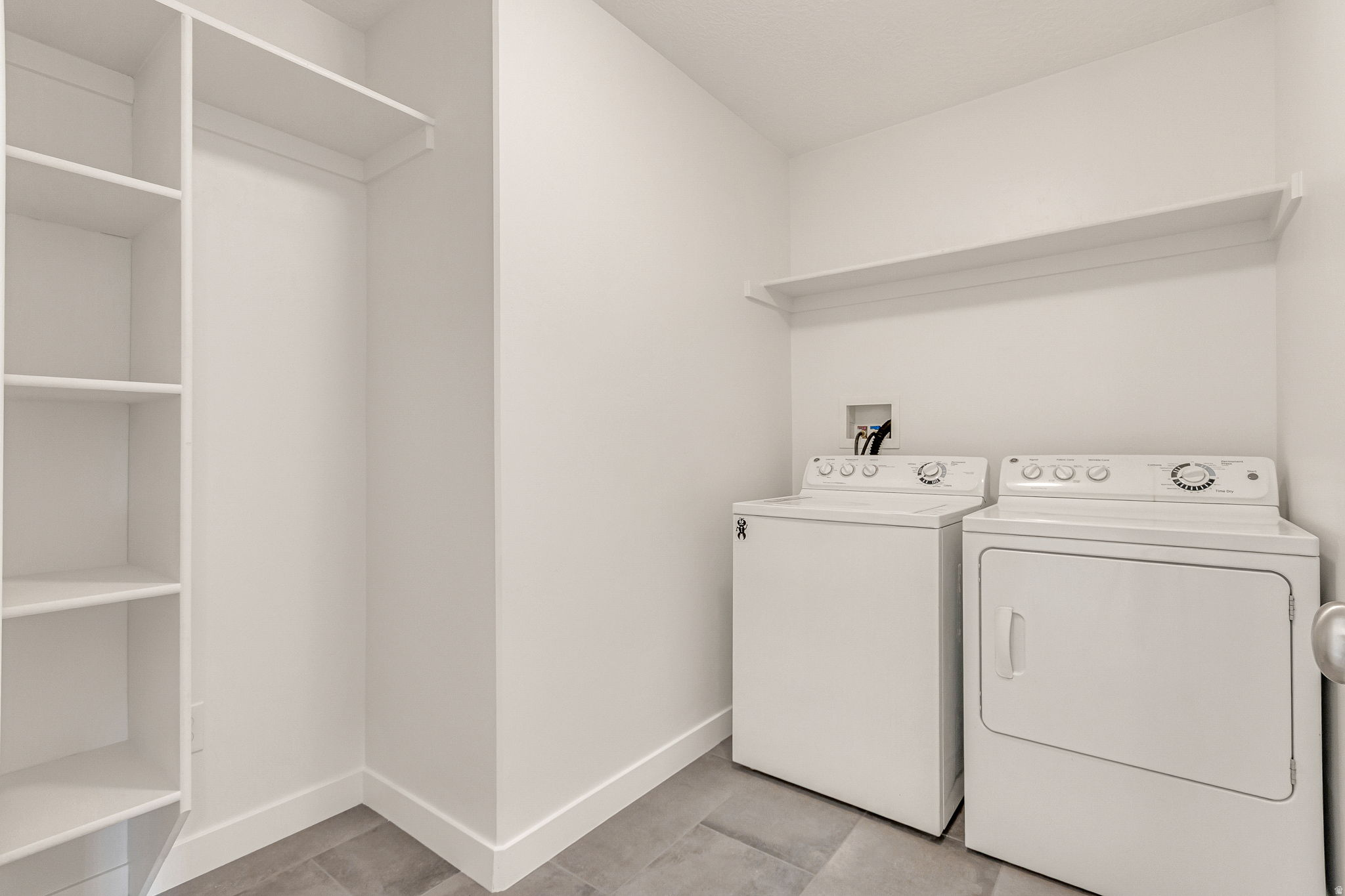 SUMMERLANE AT THE DISTRICT - Residential