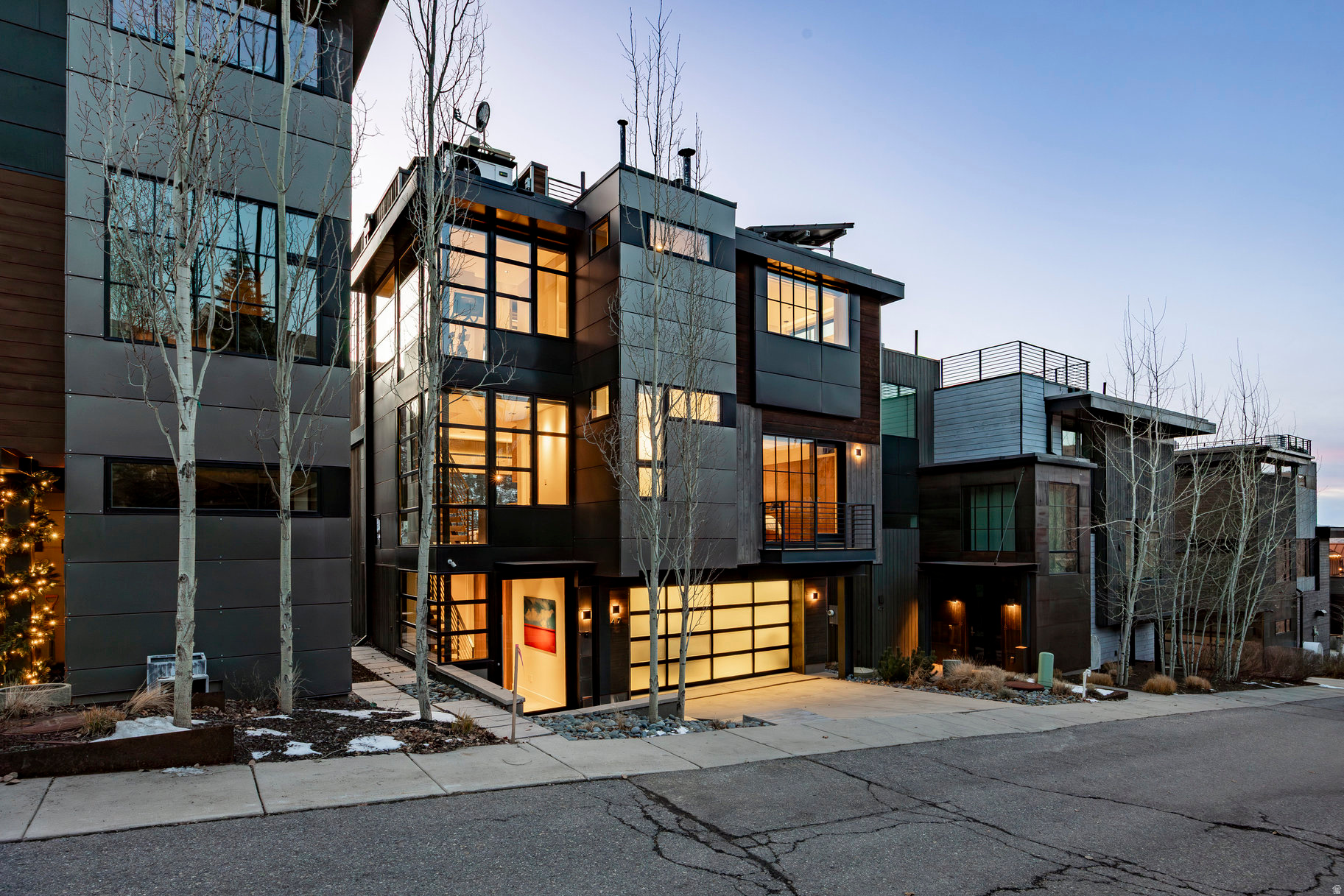 ECHO SPUR - Residential