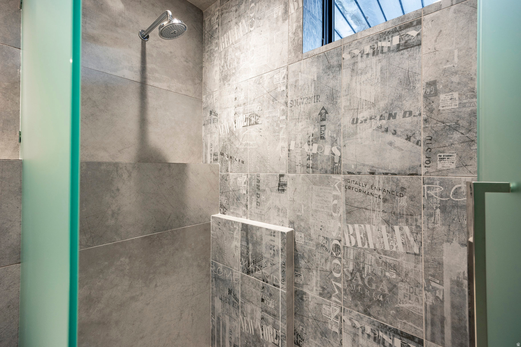 ECHO SPUR - Residential