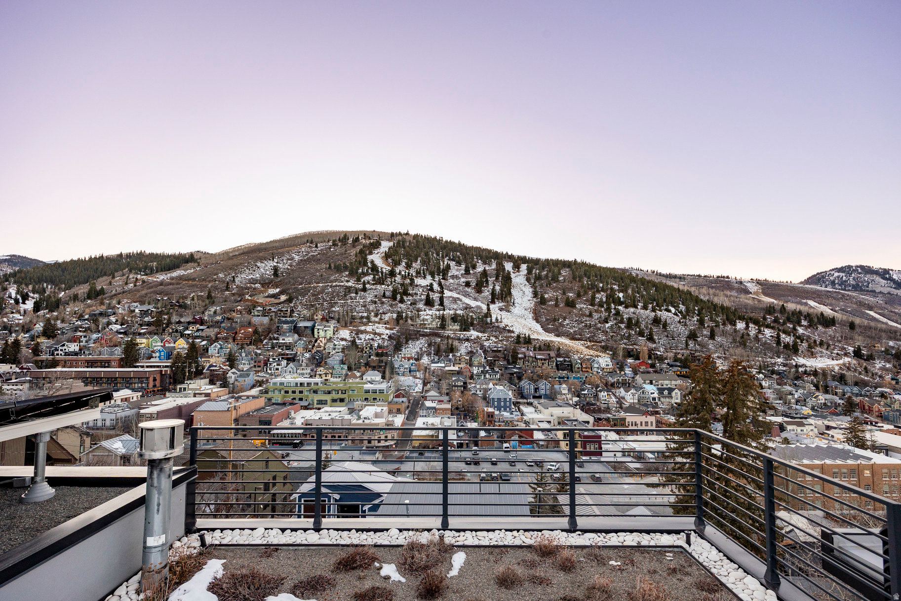 ECHO SPUR - Residential