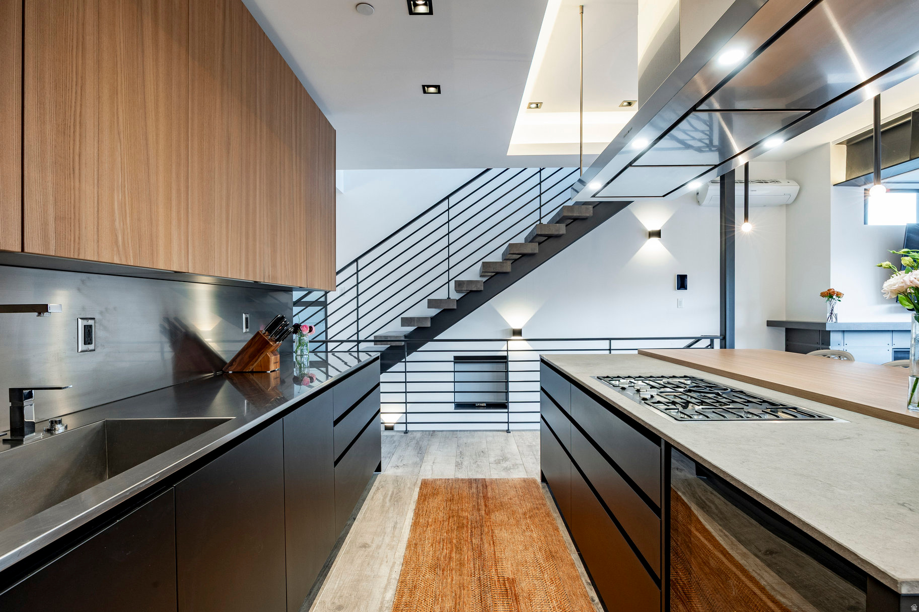 ECHO SPUR - Residential