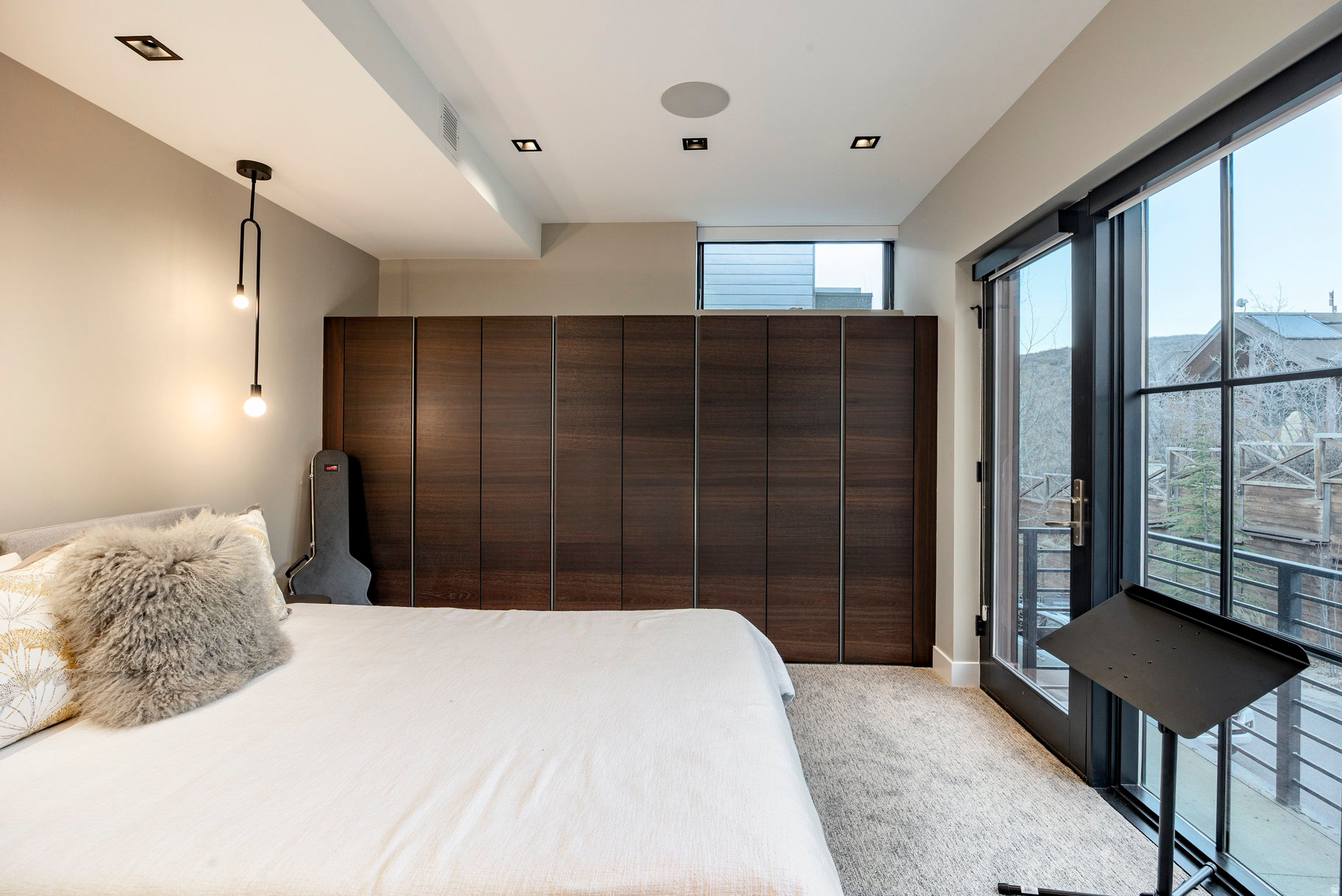 ECHO SPUR - Residential