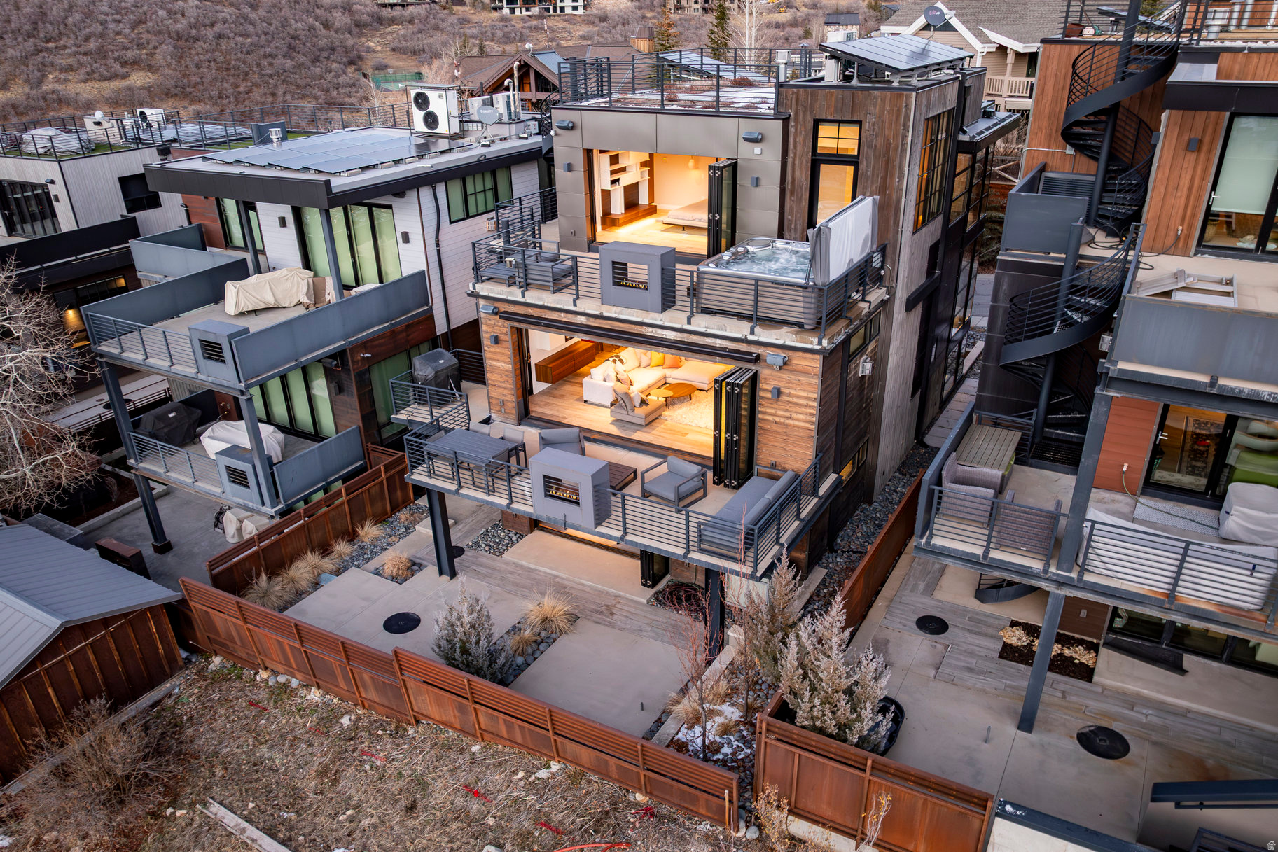 ECHO SPUR - Residential