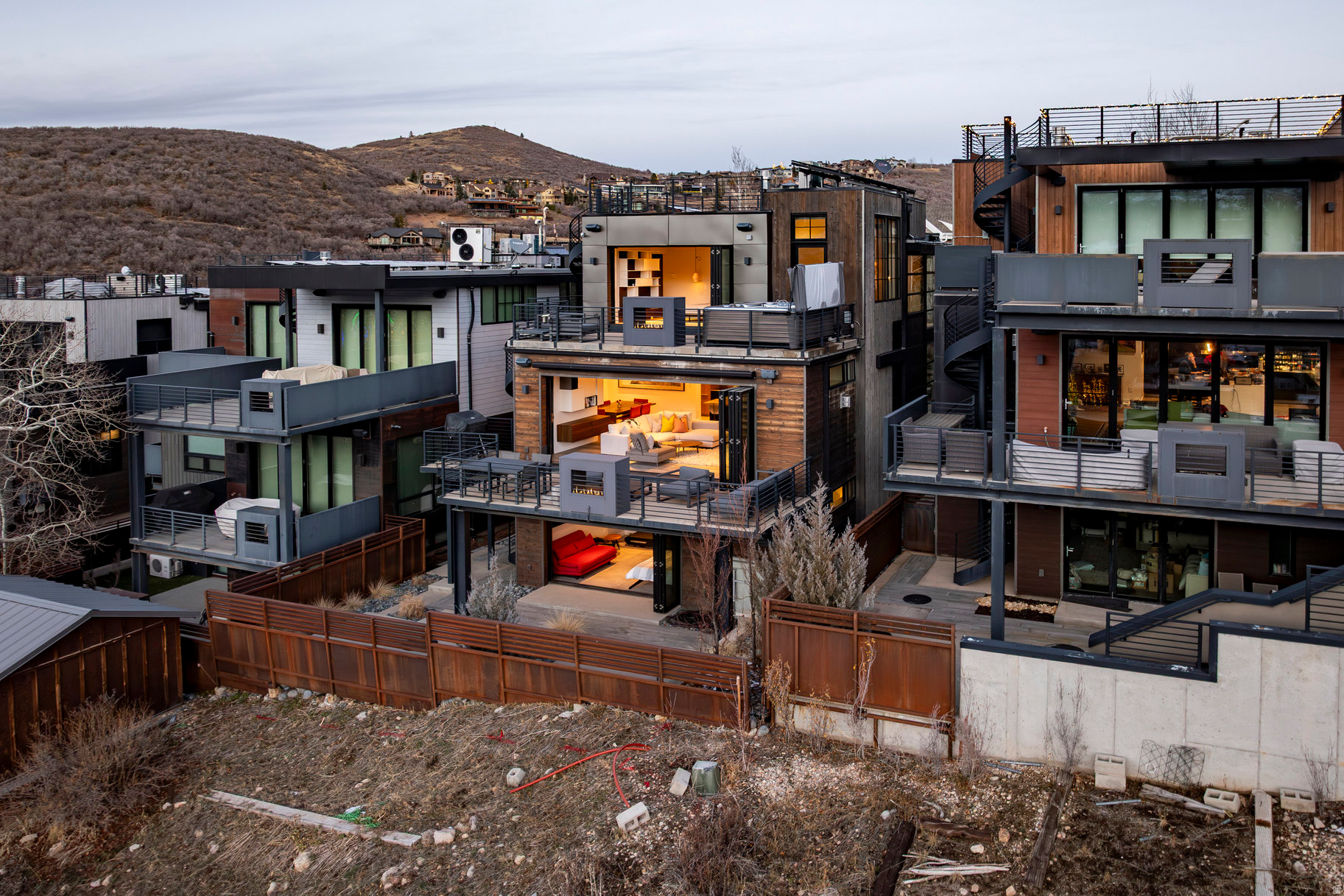 ECHO SPUR - Residential