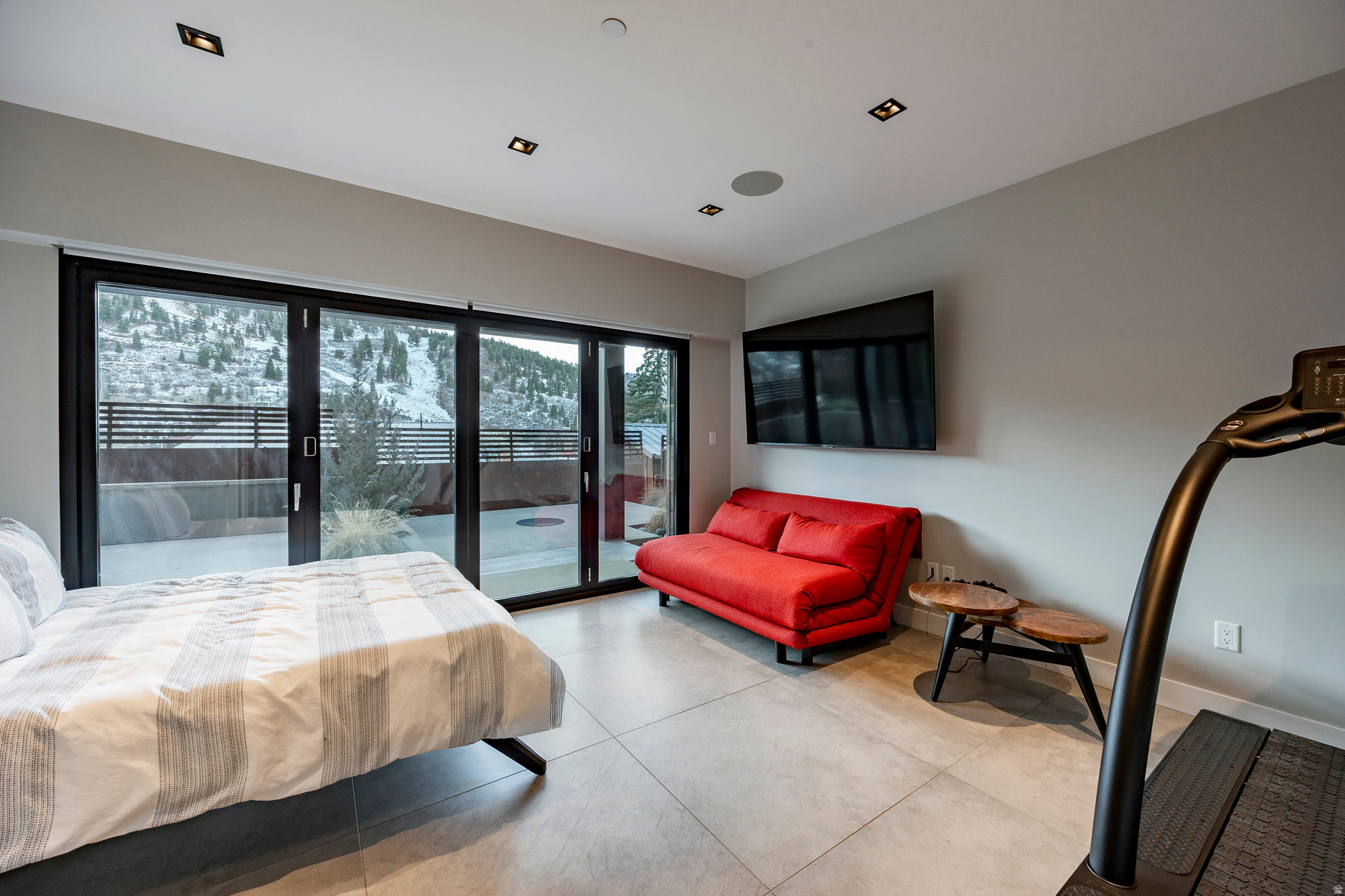 ECHO SPUR - Residential